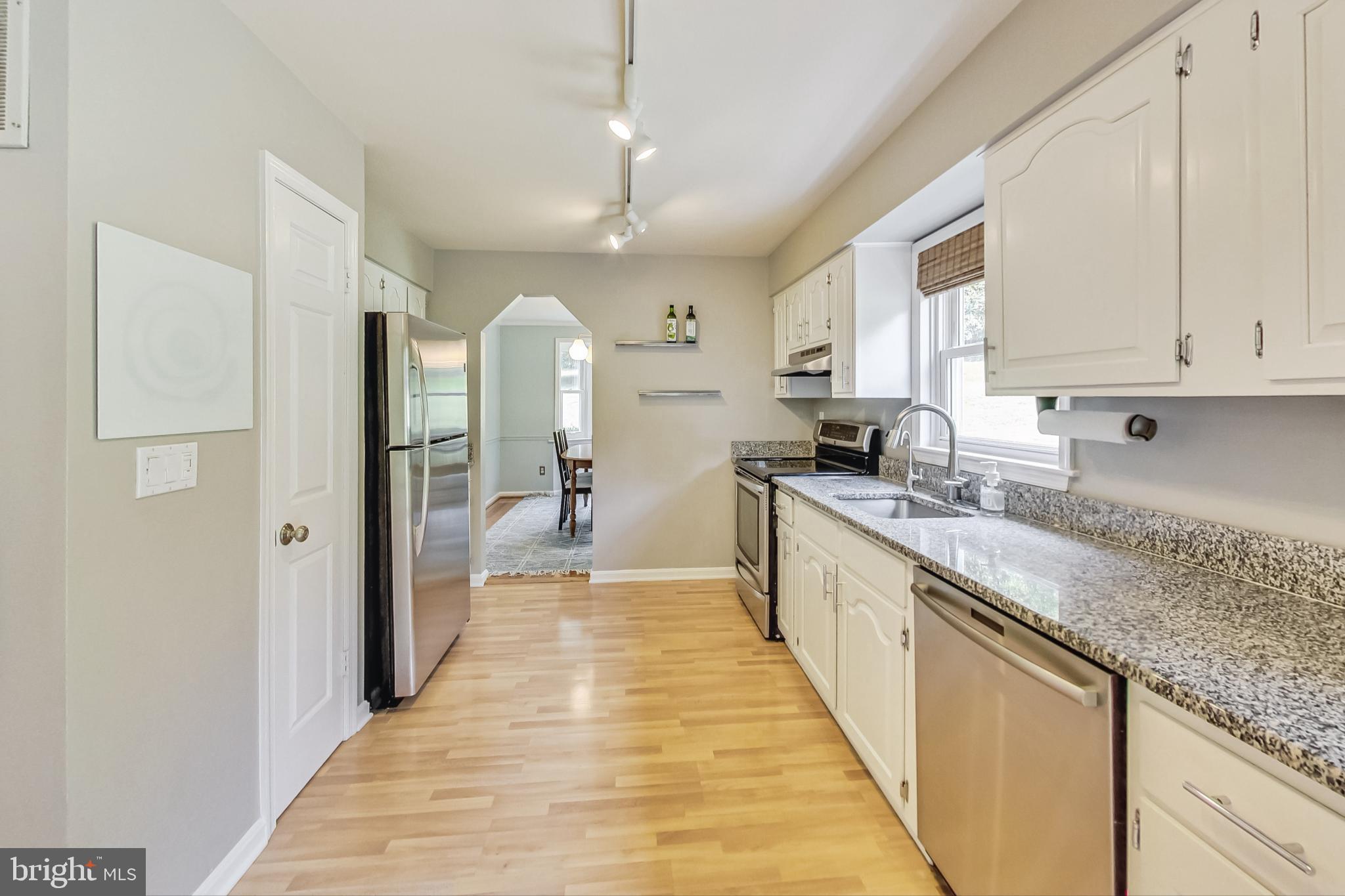 13083 Williamfield Dr