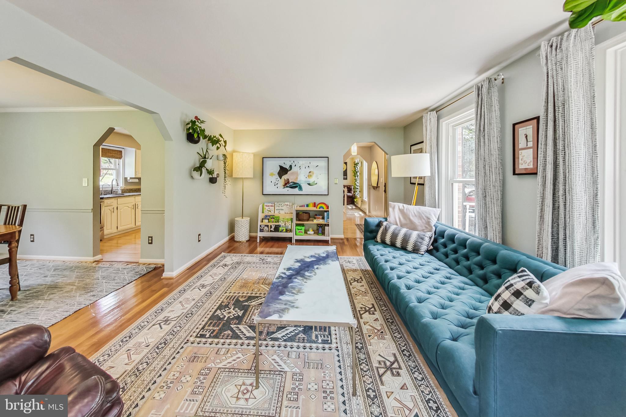 13083 Williamfield Dr