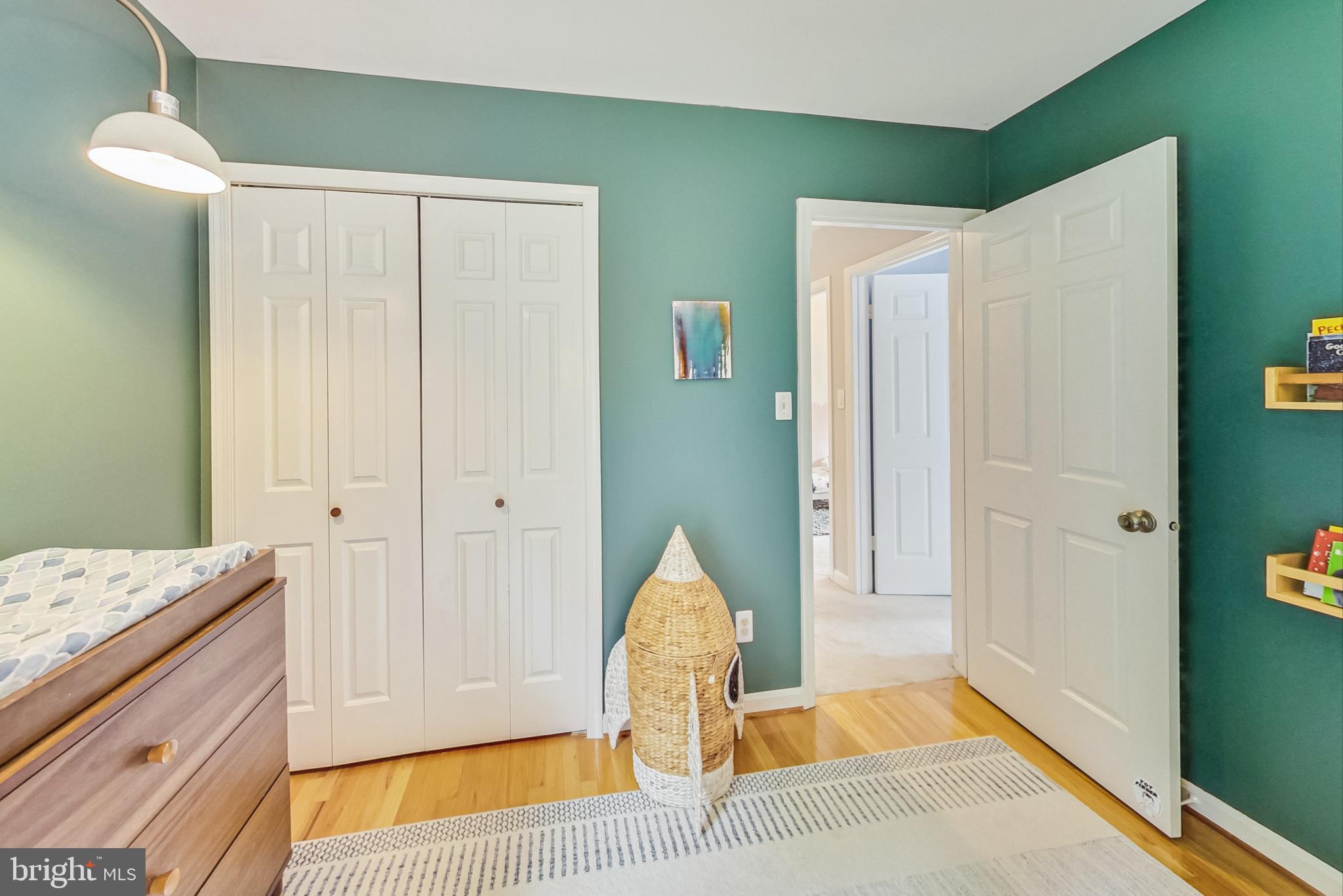 13083 Williamfield Dr