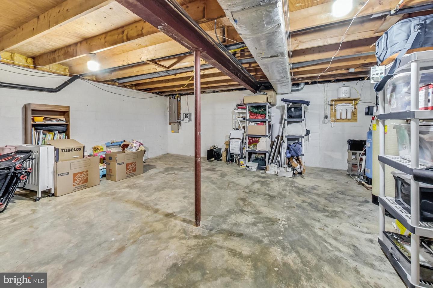 13083 Williamfield Dr