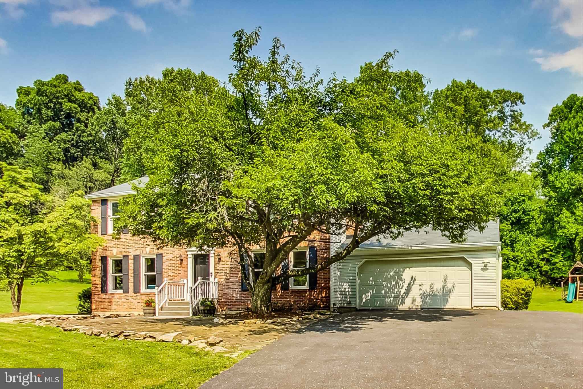 13083 Williamfield Dr