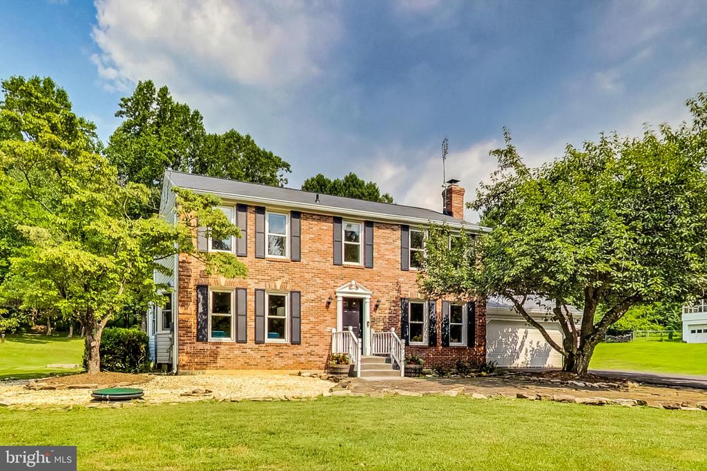 13083 Williamfield Dr