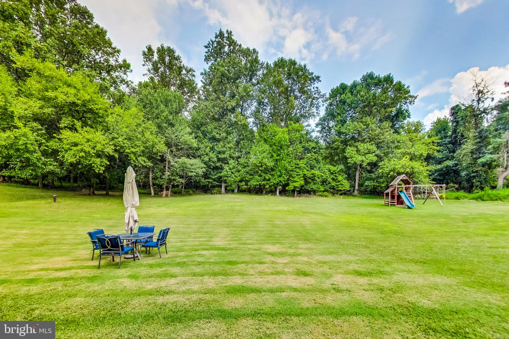 13083 Williamfield Dr