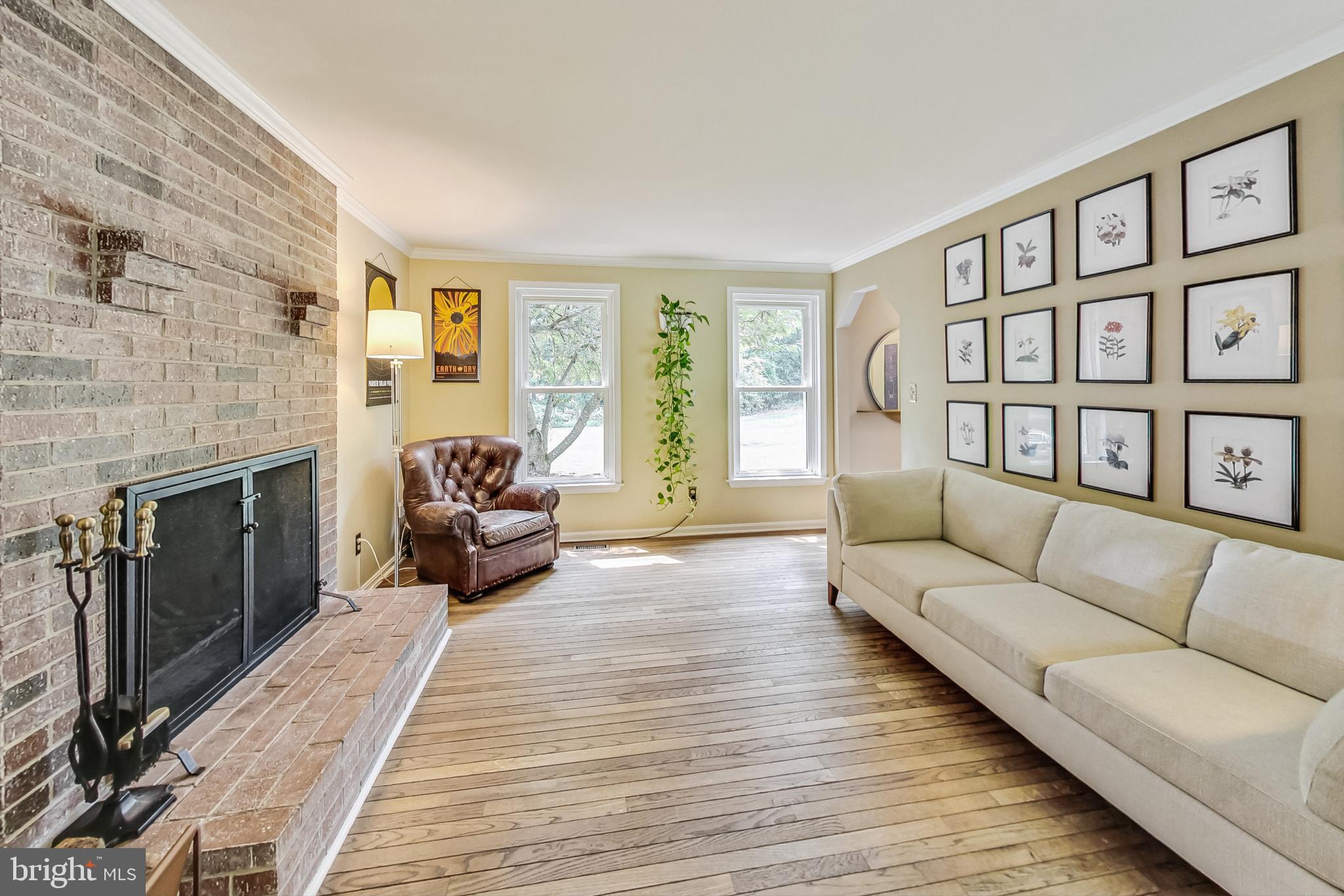 13083 Williamfield Dr