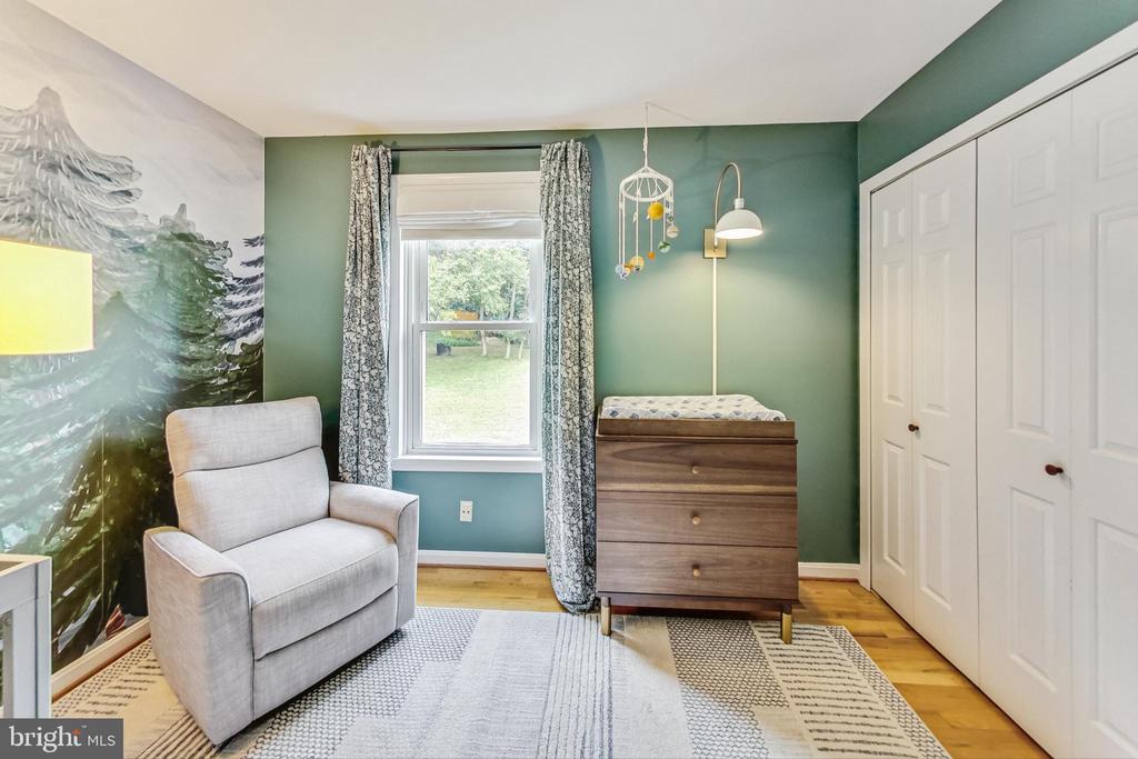 13083 Williamfield Dr