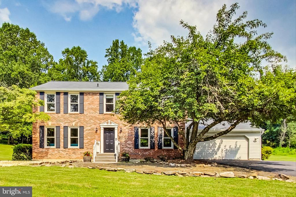 13083 Williamfield Dr