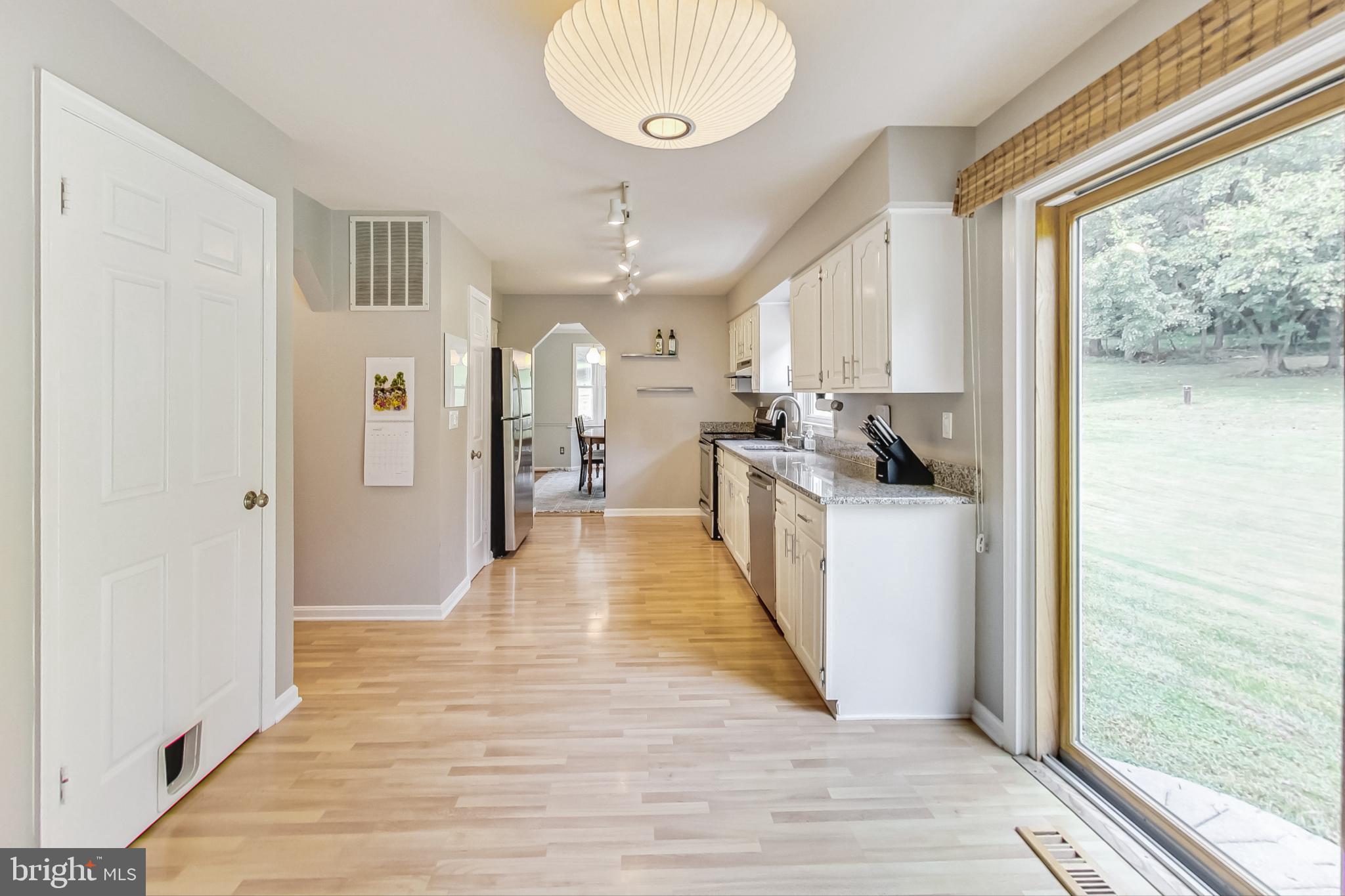 13083 Williamfield Dr