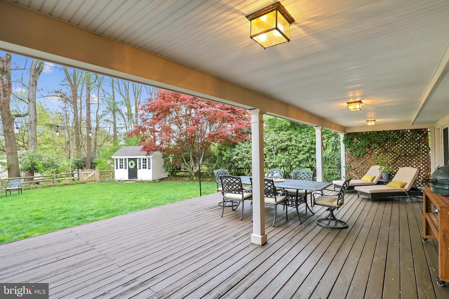 21 INFIELD CT N