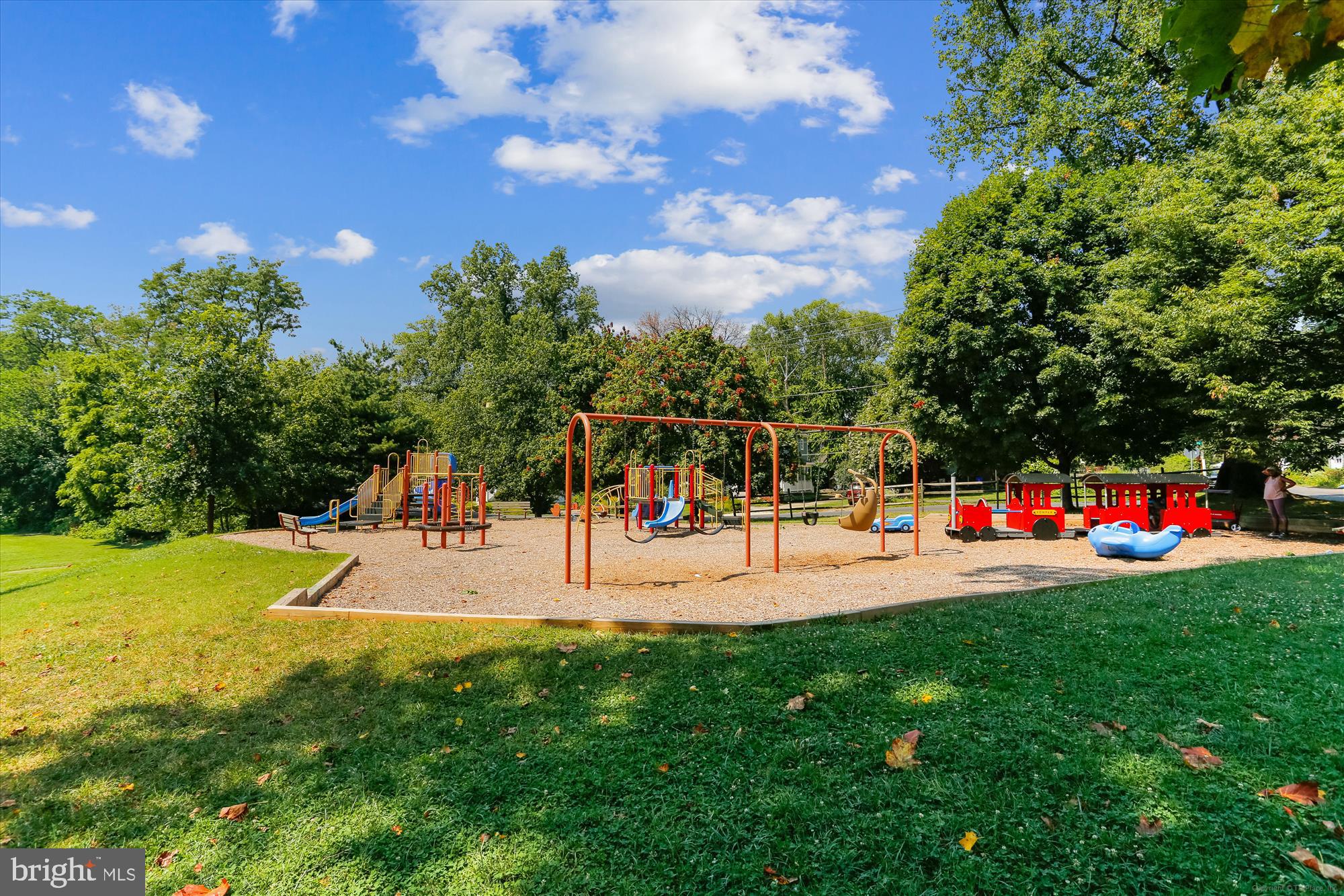 1220 BLAIR MILL ROAD Unit: 208