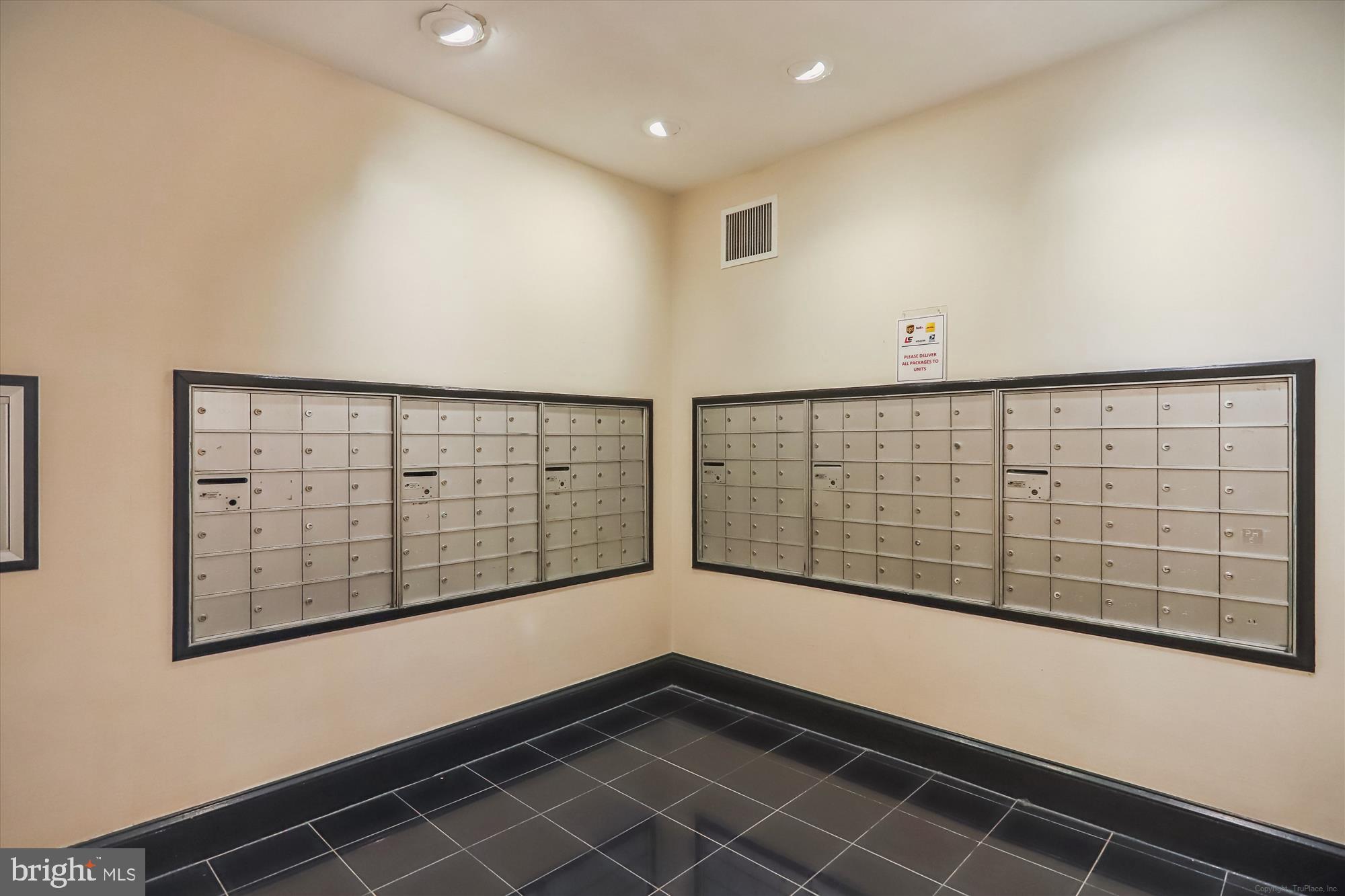 1220 BLAIR MILL ROAD Unit: 208