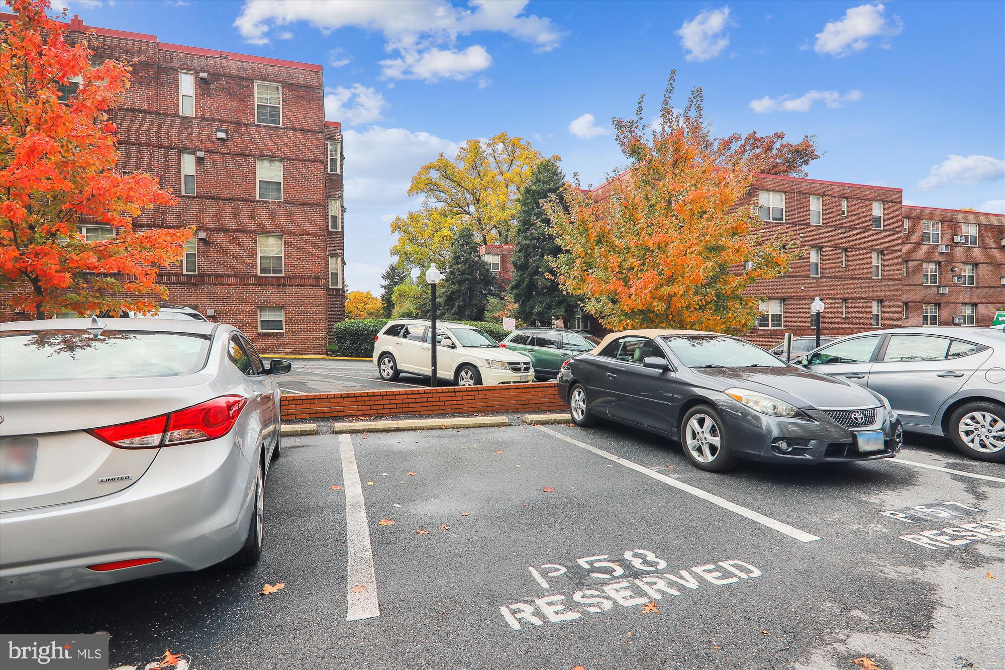 1220 BLAIR MILL ROAD Unit: 208
