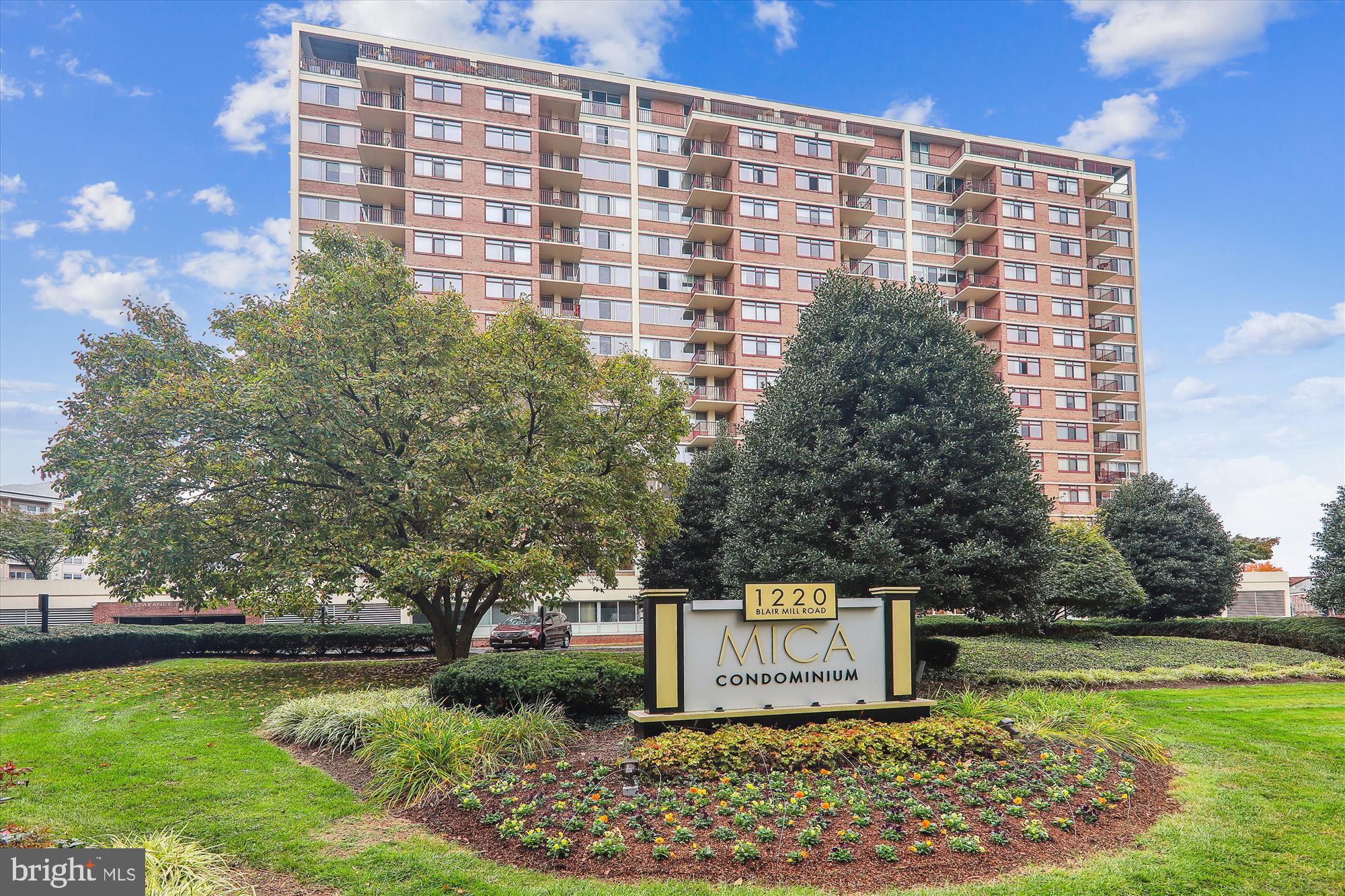 1220 BLAIR MILL ROAD Unit: 208
