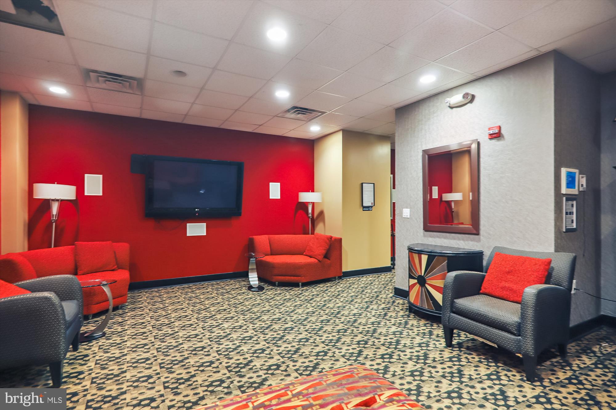 1220 BLAIR MILL ROAD Unit: 208