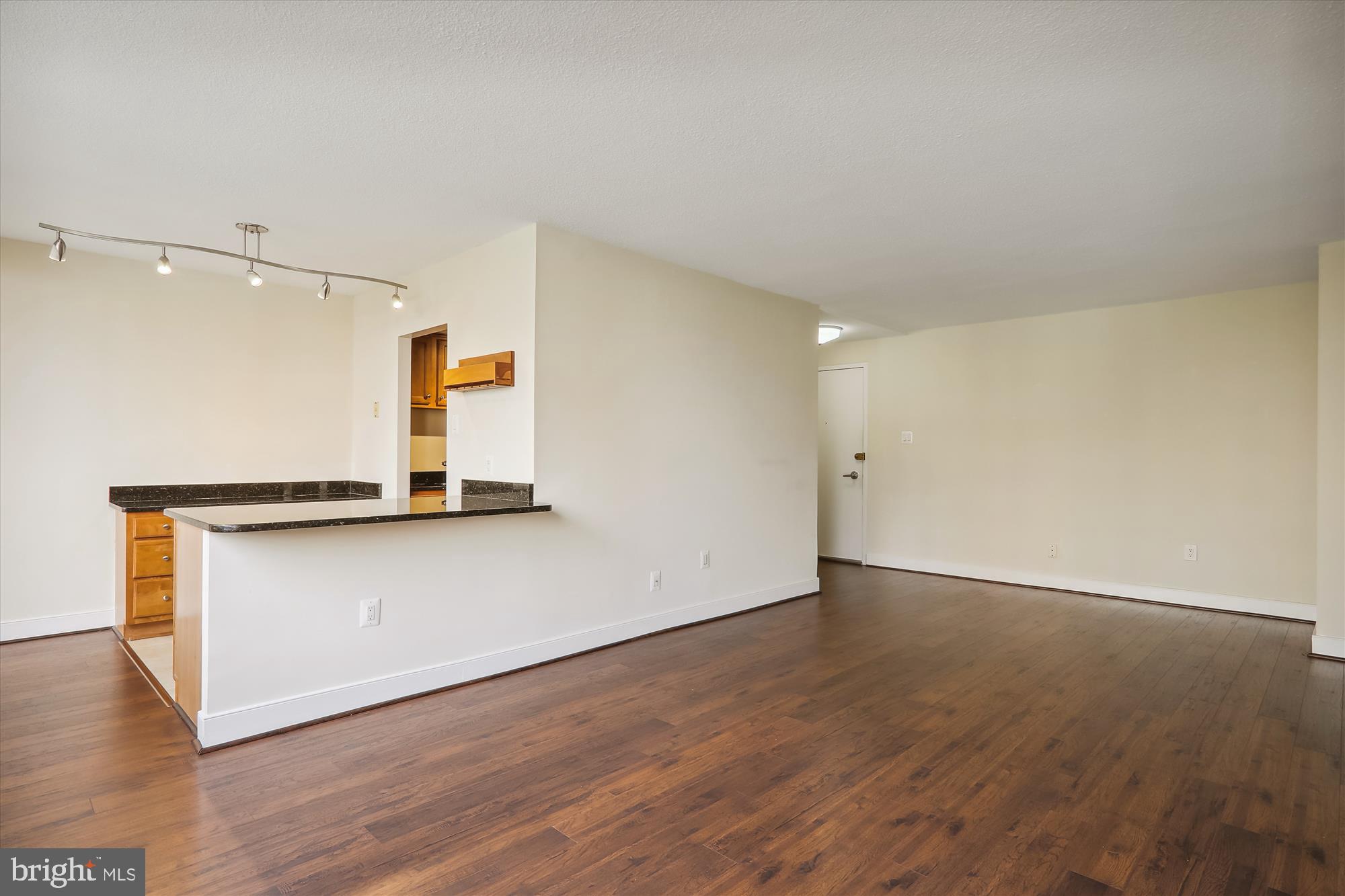 1220 BLAIR MILL ROAD Unit: 208