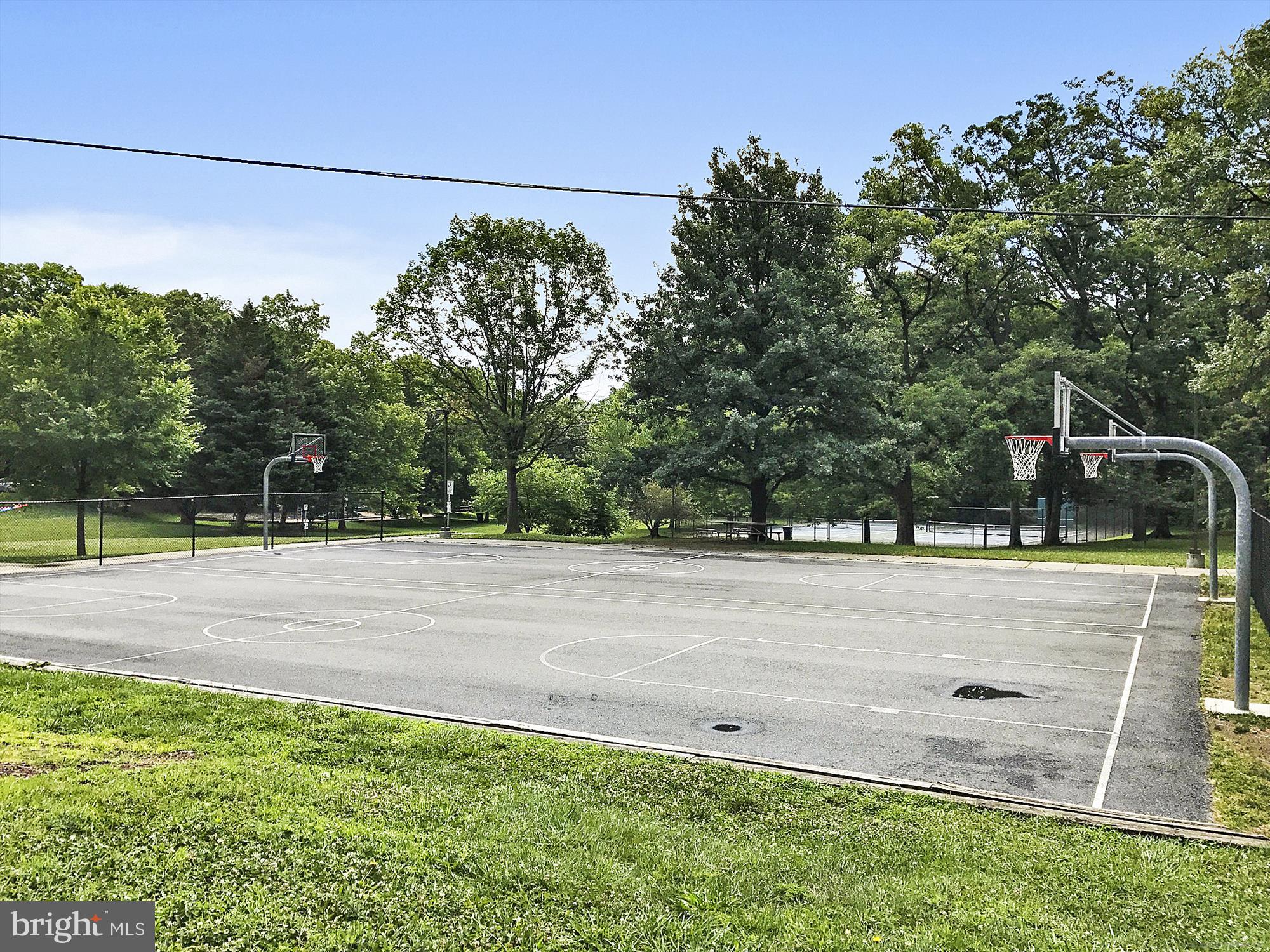 1220 BLAIR MILL ROAD Unit: 208