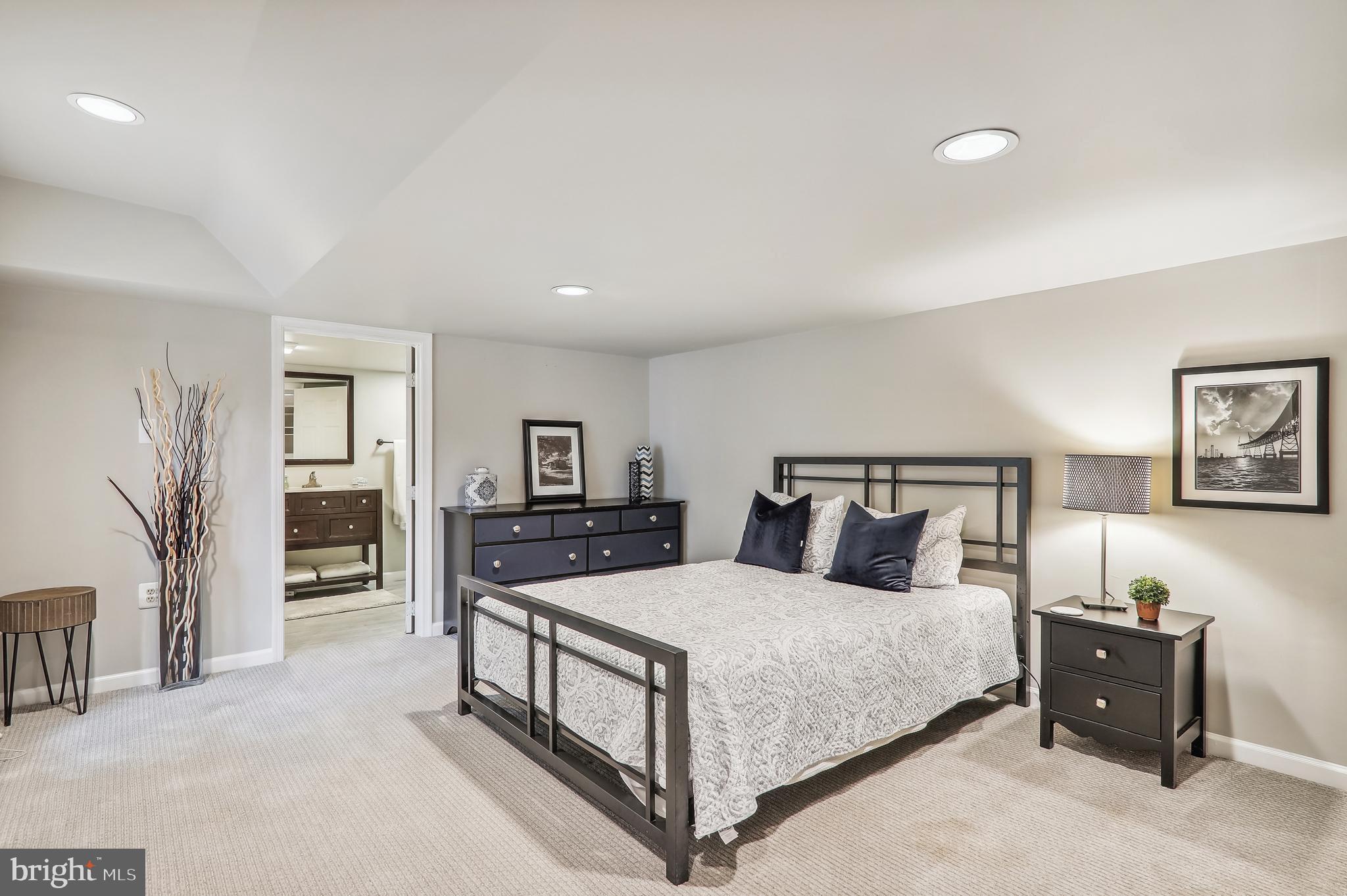 12333 Rivers Edge DRIVE
