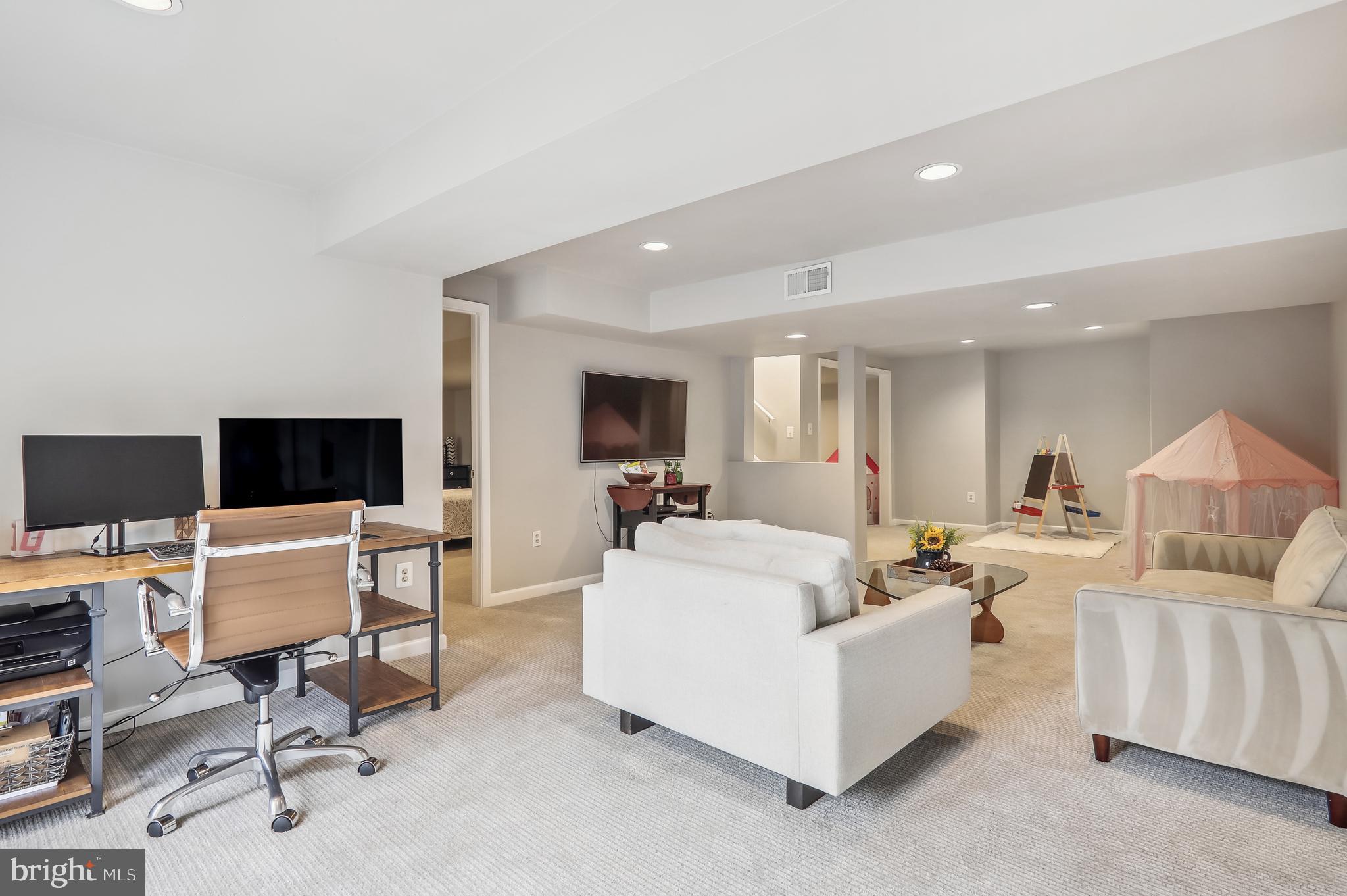12333 Rivers Edge DRIVE