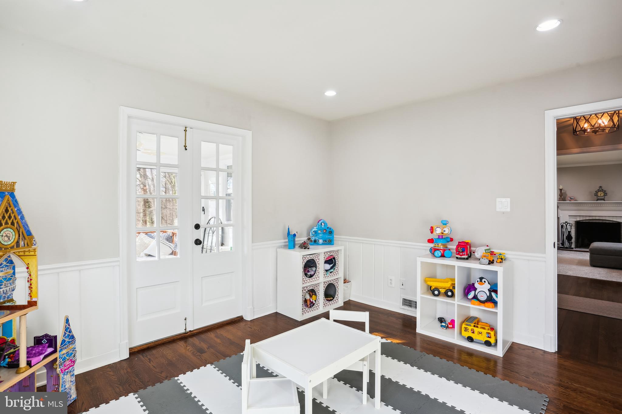 7832 Fulbright Court