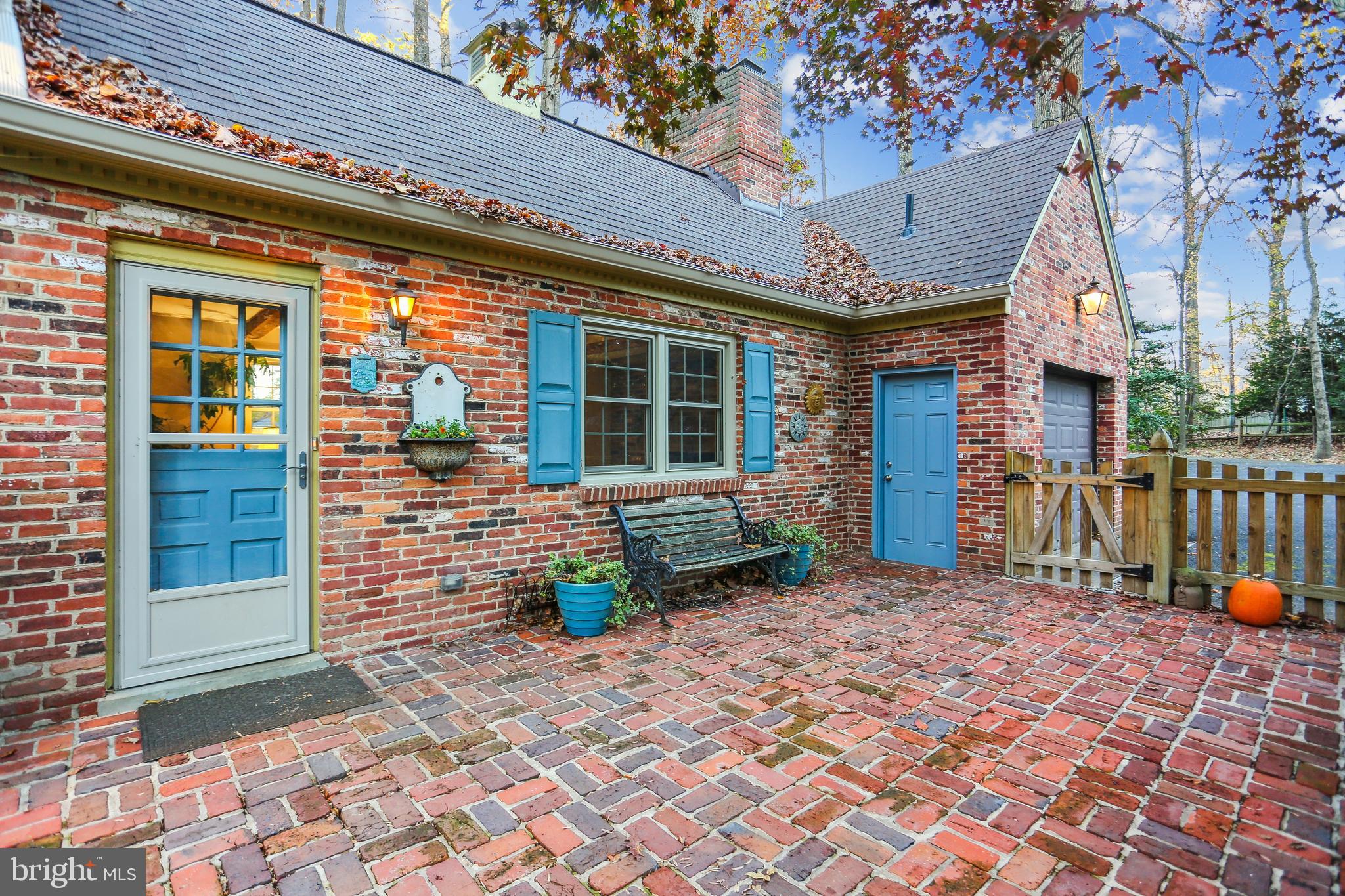 1117 Notley Road