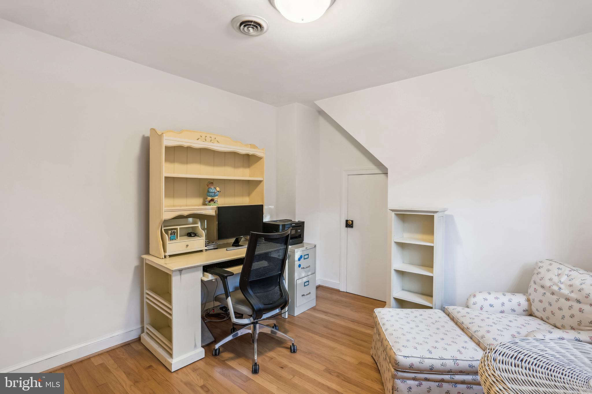1117 Notley Road