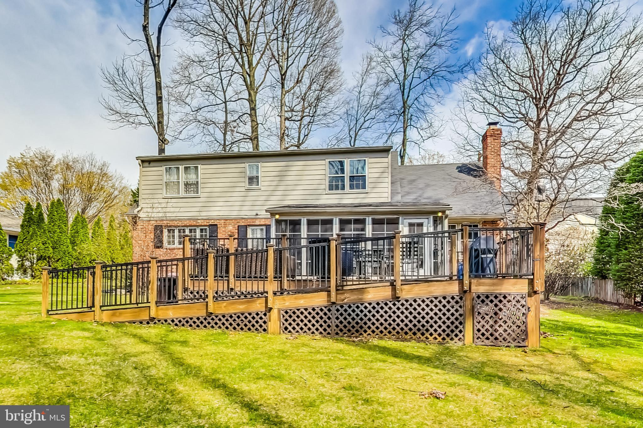 5506 Edson Ln