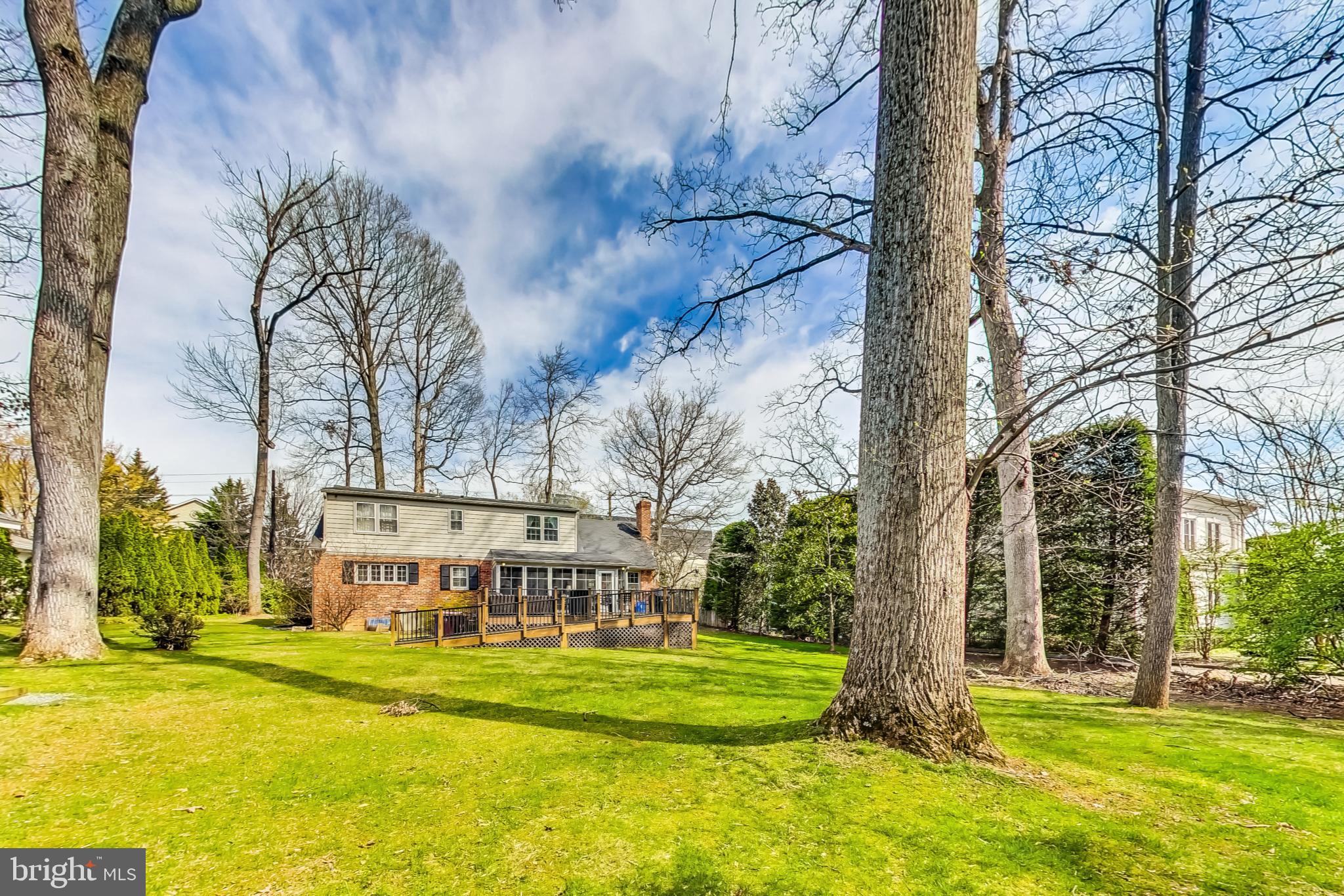 5506 Edson Ln