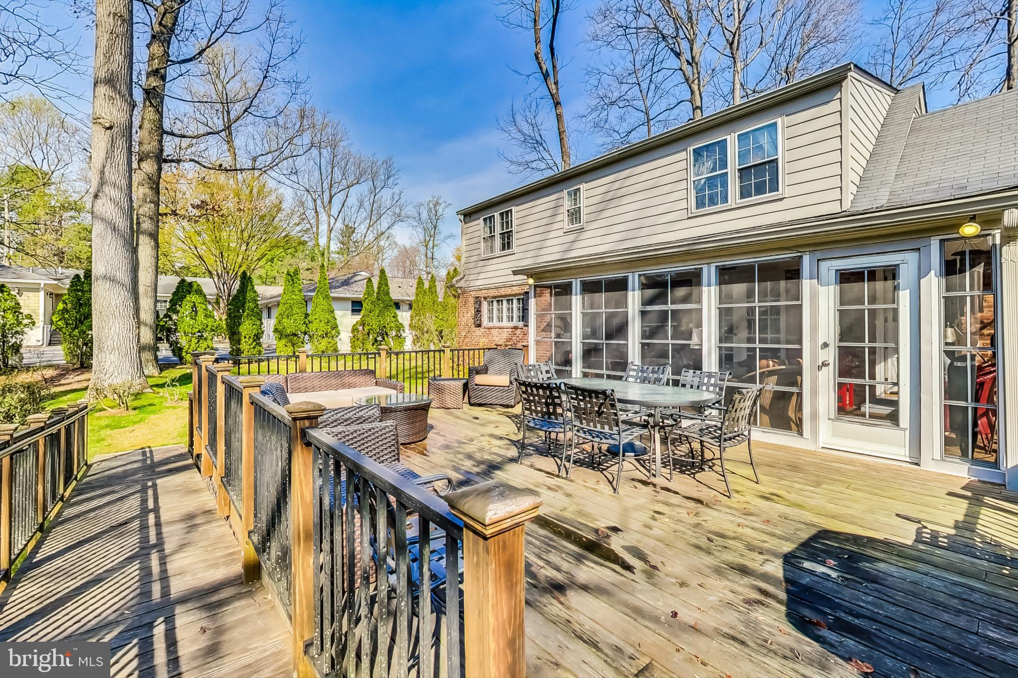 5506 Edson Ln