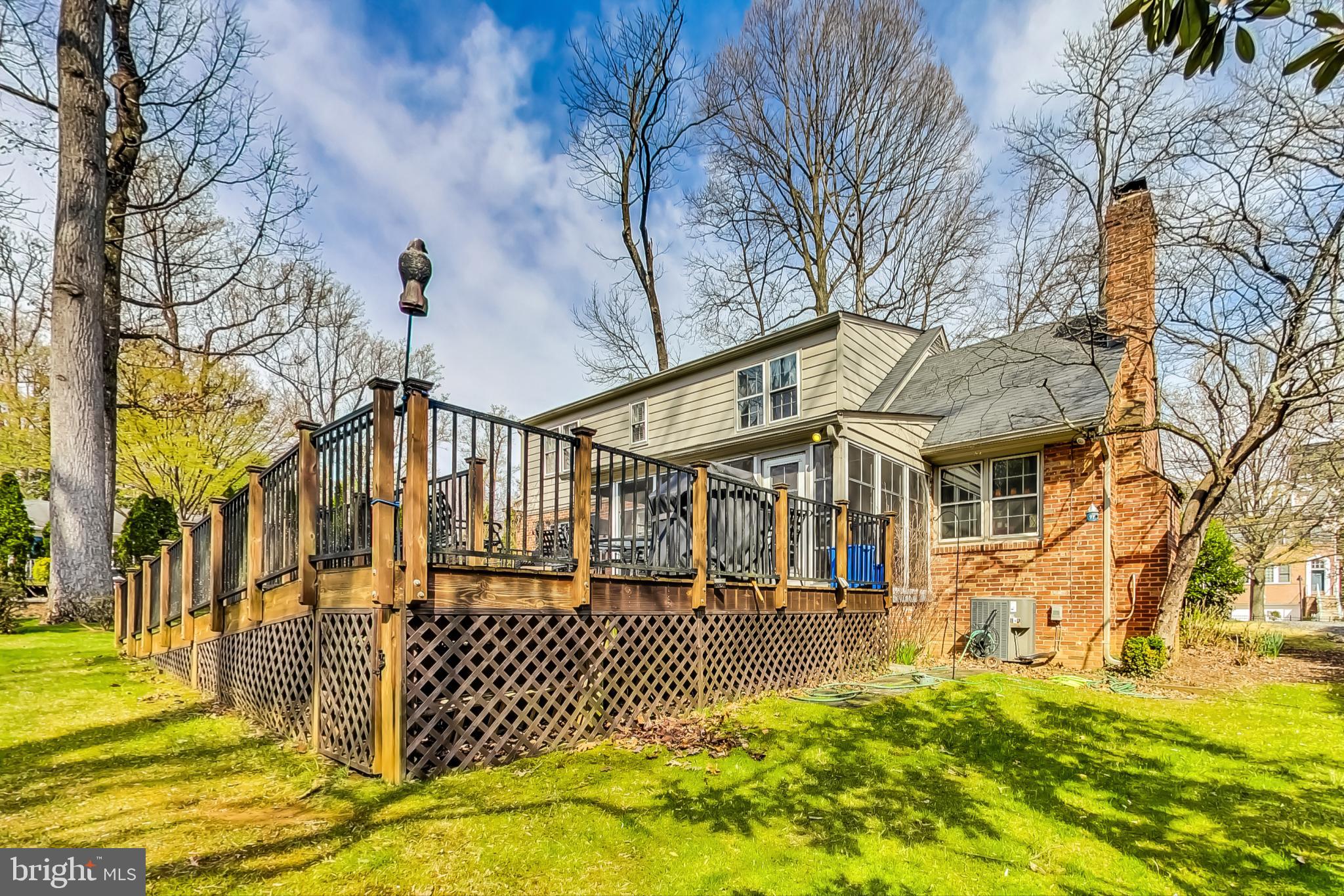 5506 Edson Ln