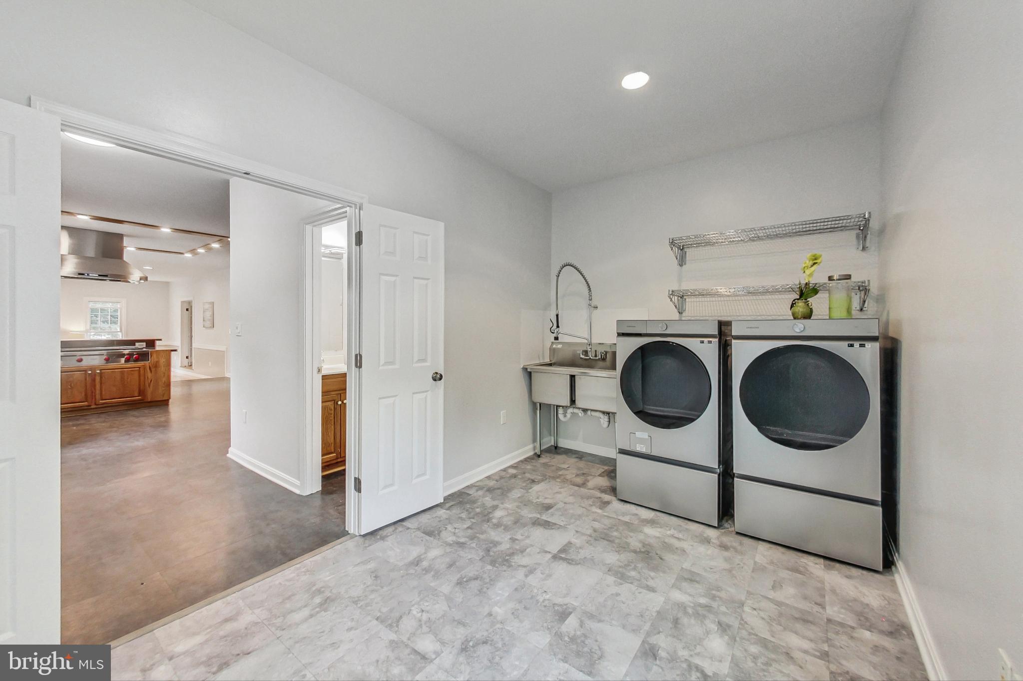9300 Huntmaster Rd