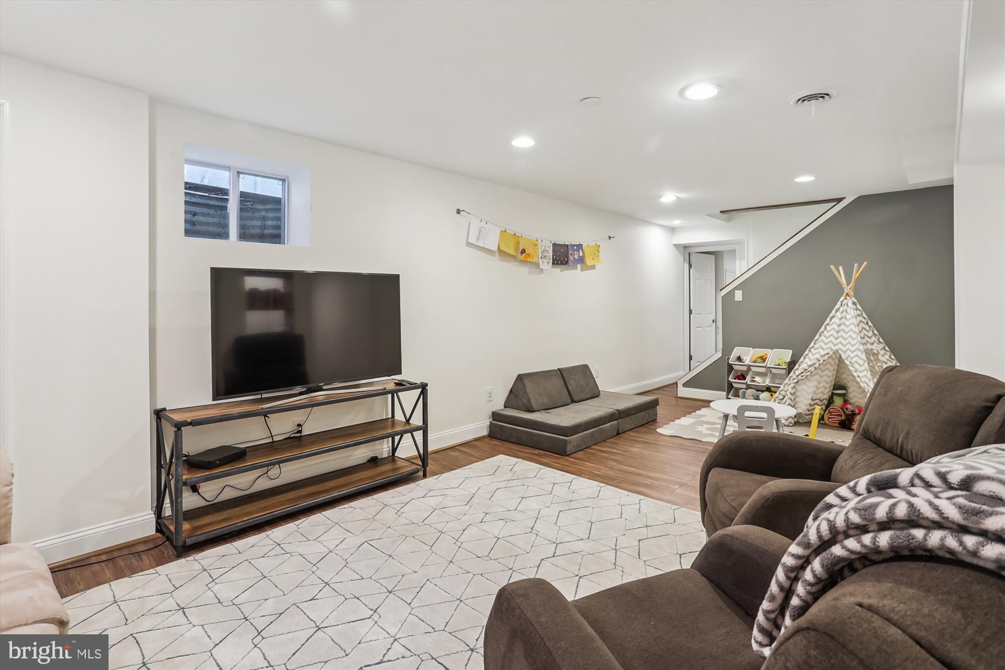 11307 Soward Dr