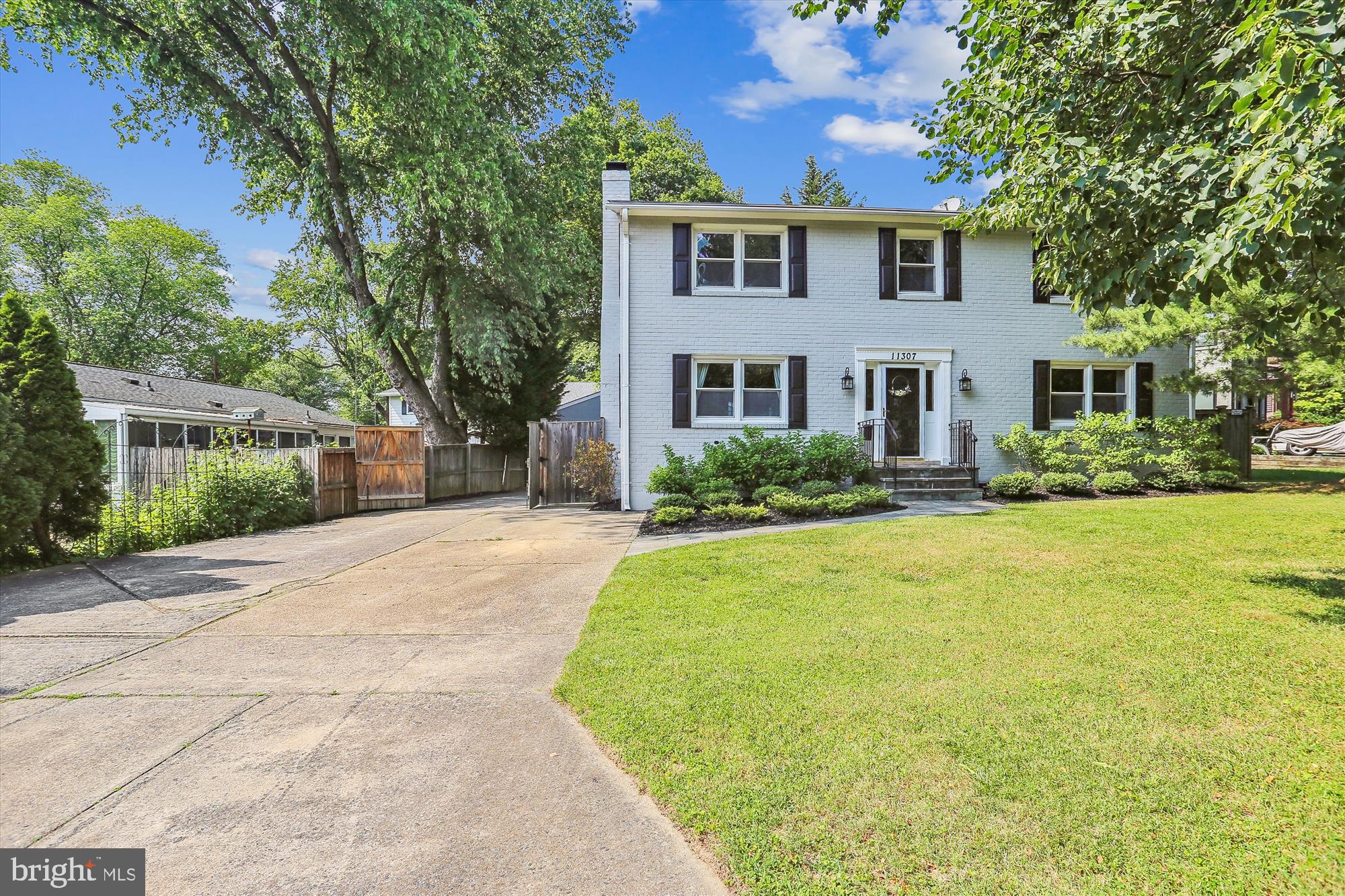 11307 Soward Dr