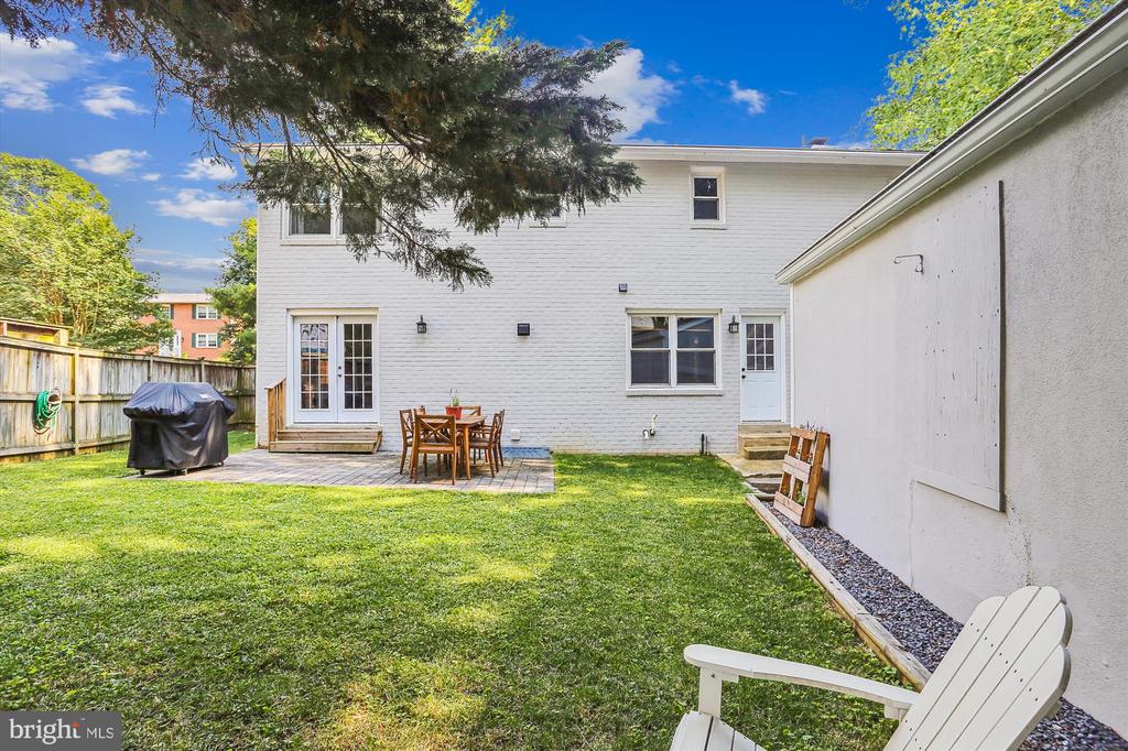 11307 Soward Dr