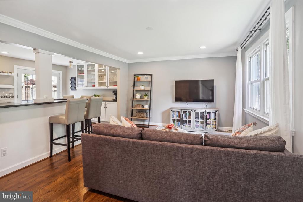 11307 Soward Dr