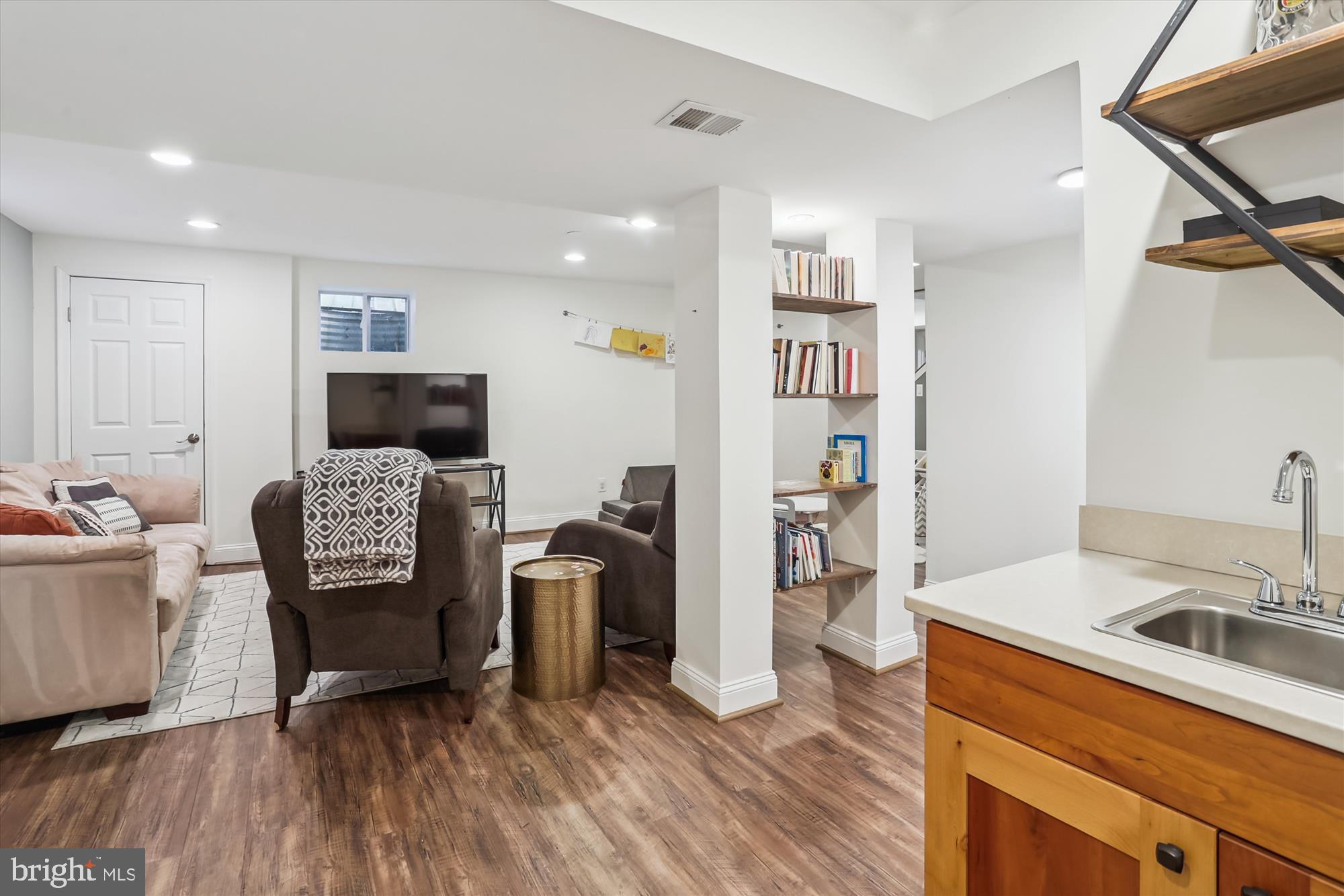 11307 Soward Dr