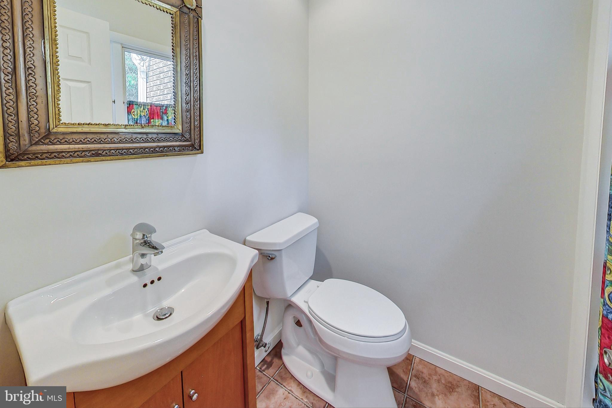7409 Pinehurst Pkwy
