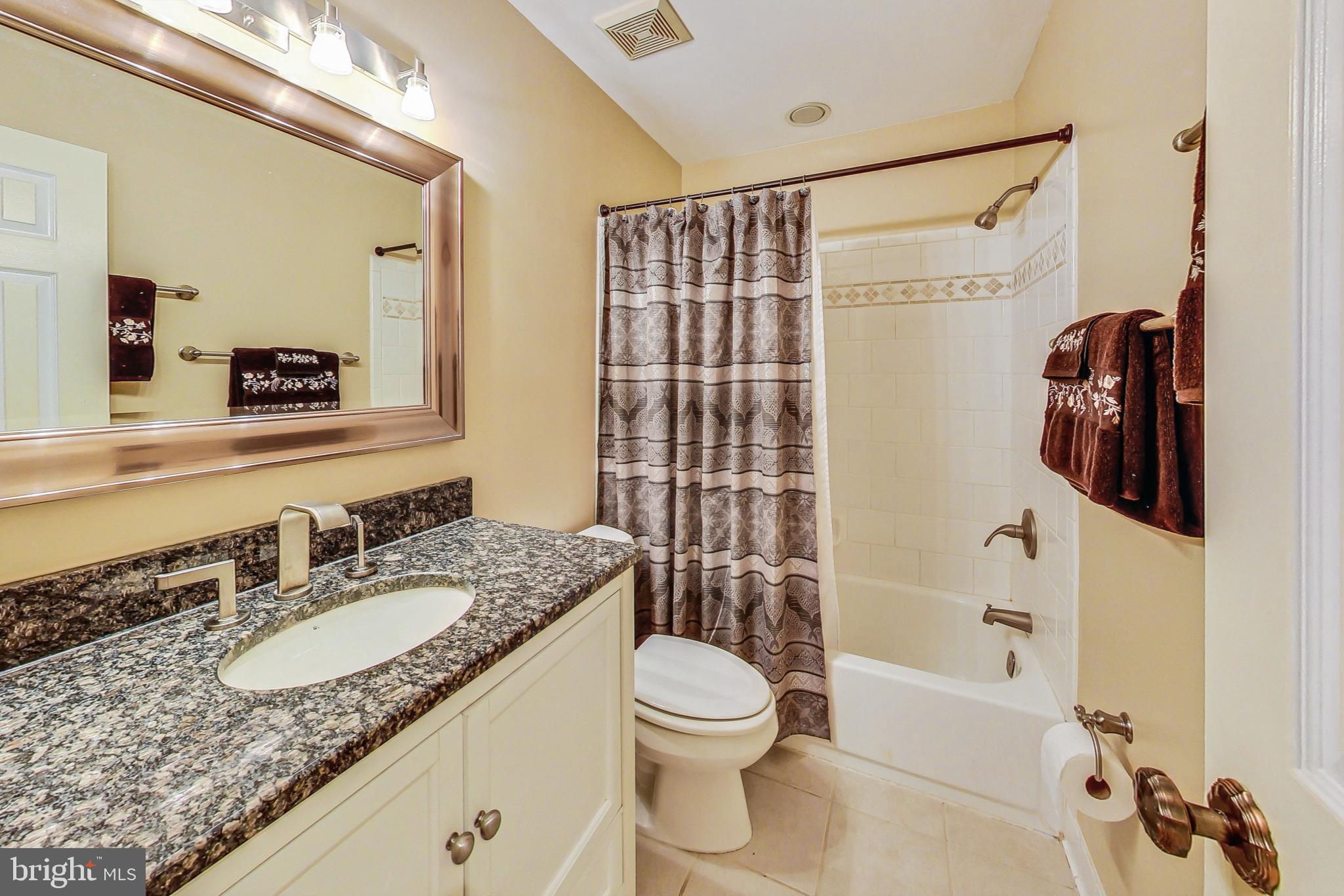 5910 Bloomingdale Ter