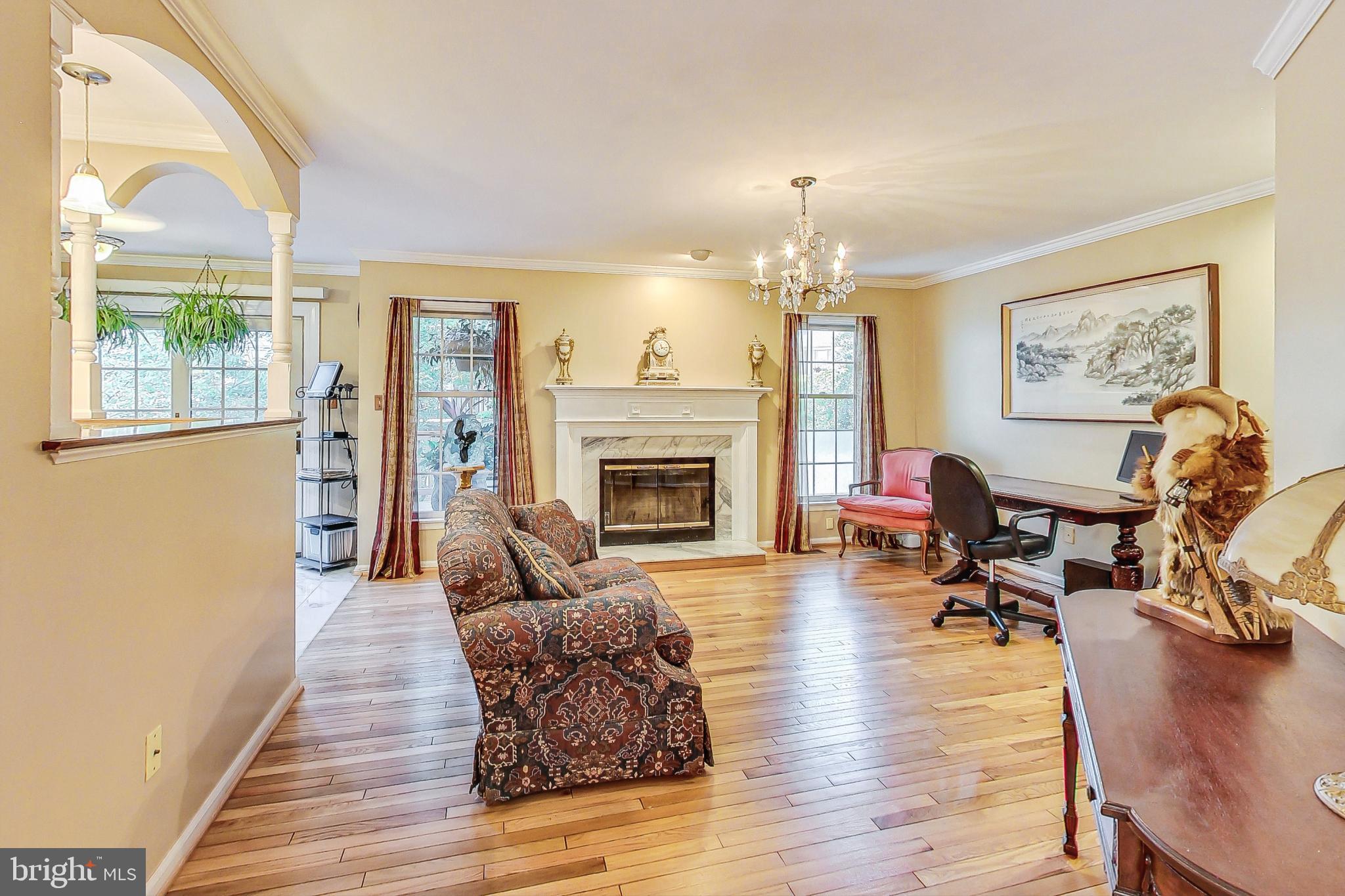 5910 Bloomingdale Ter