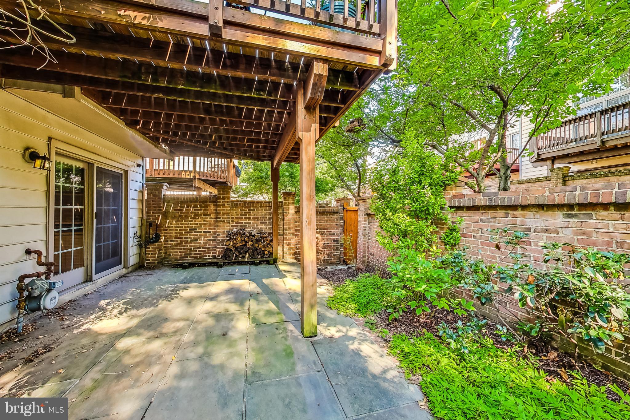 5910 Bloomingdale Ter