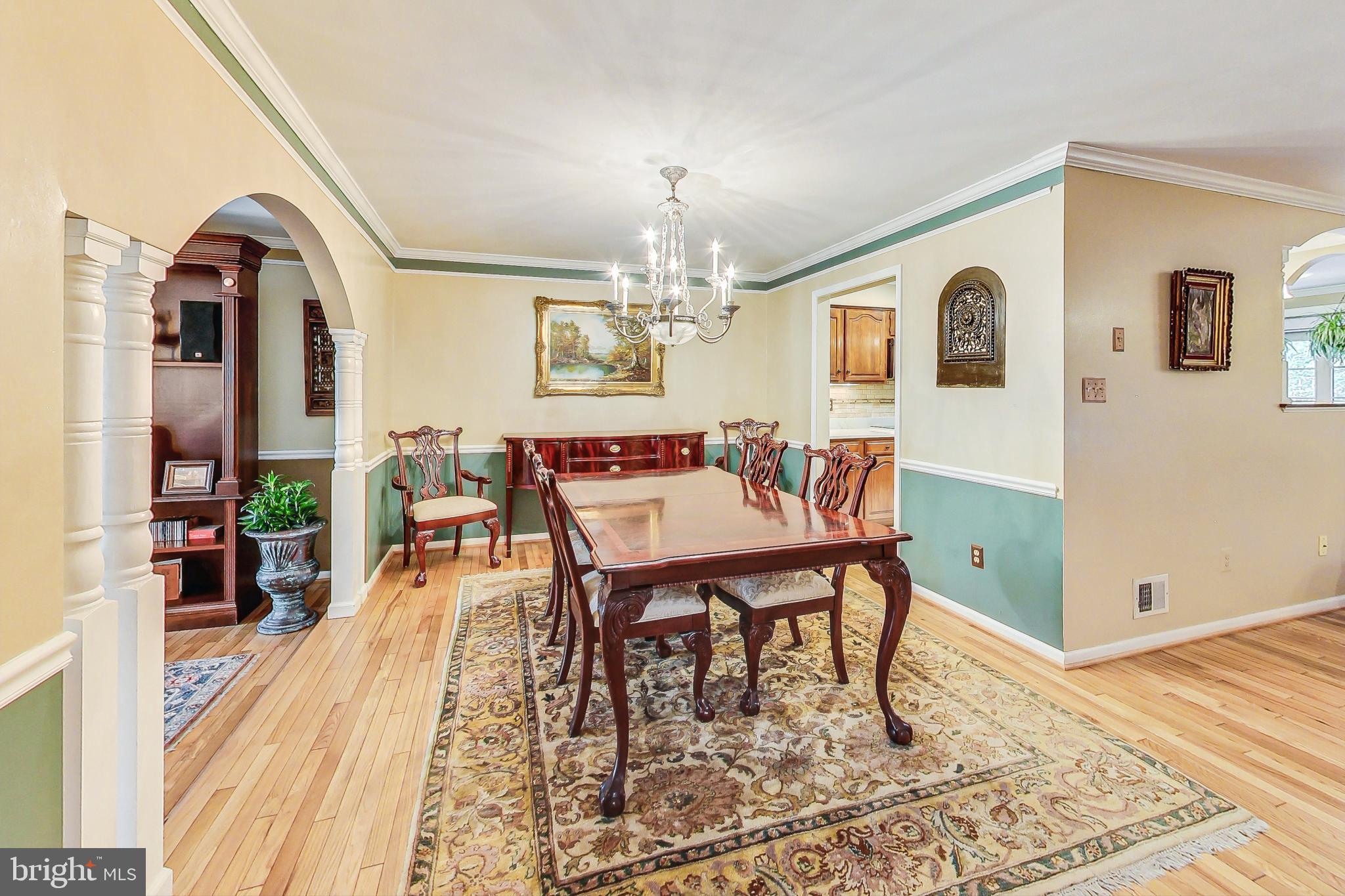 5910 Bloomingdale Ter