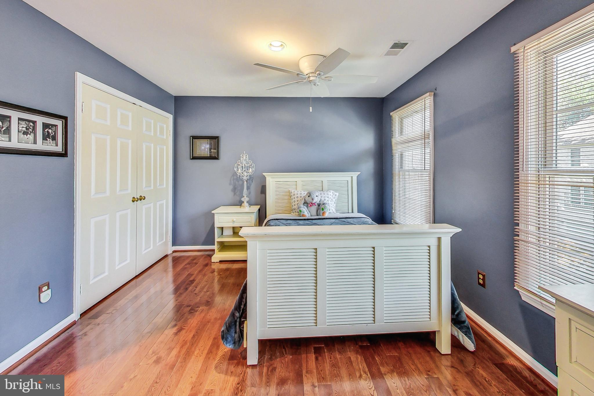 5910 Bloomingdale Ter
