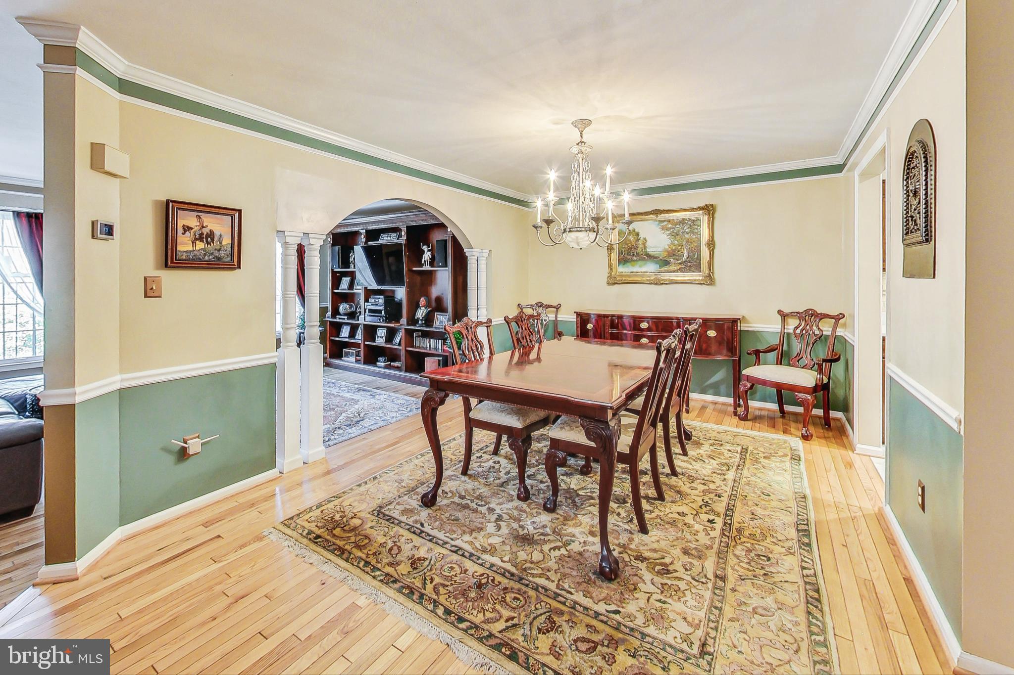 5910 Bloomingdale Ter
