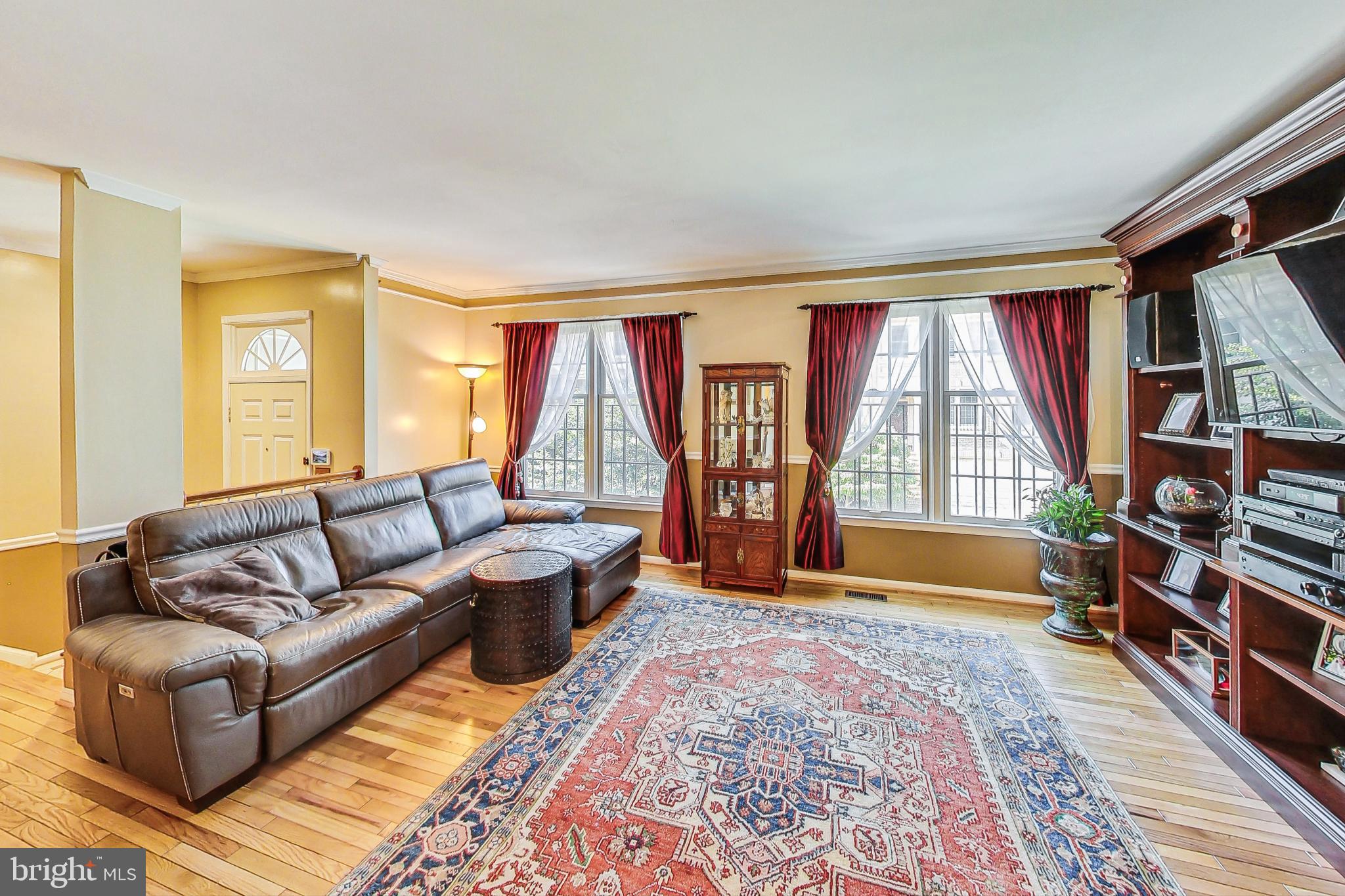 5910 Bloomingdale Ter