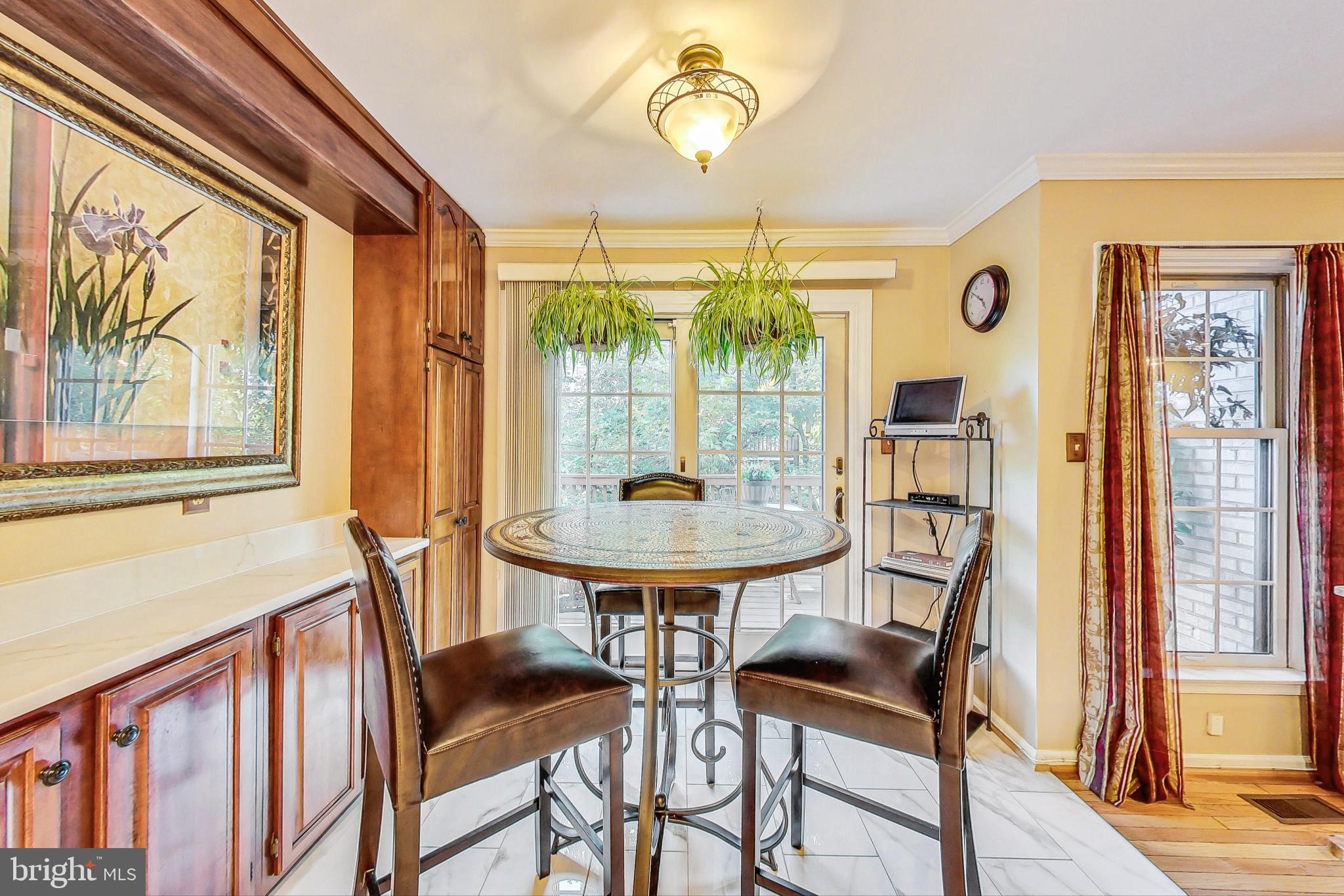 5910 Bloomingdale Ter