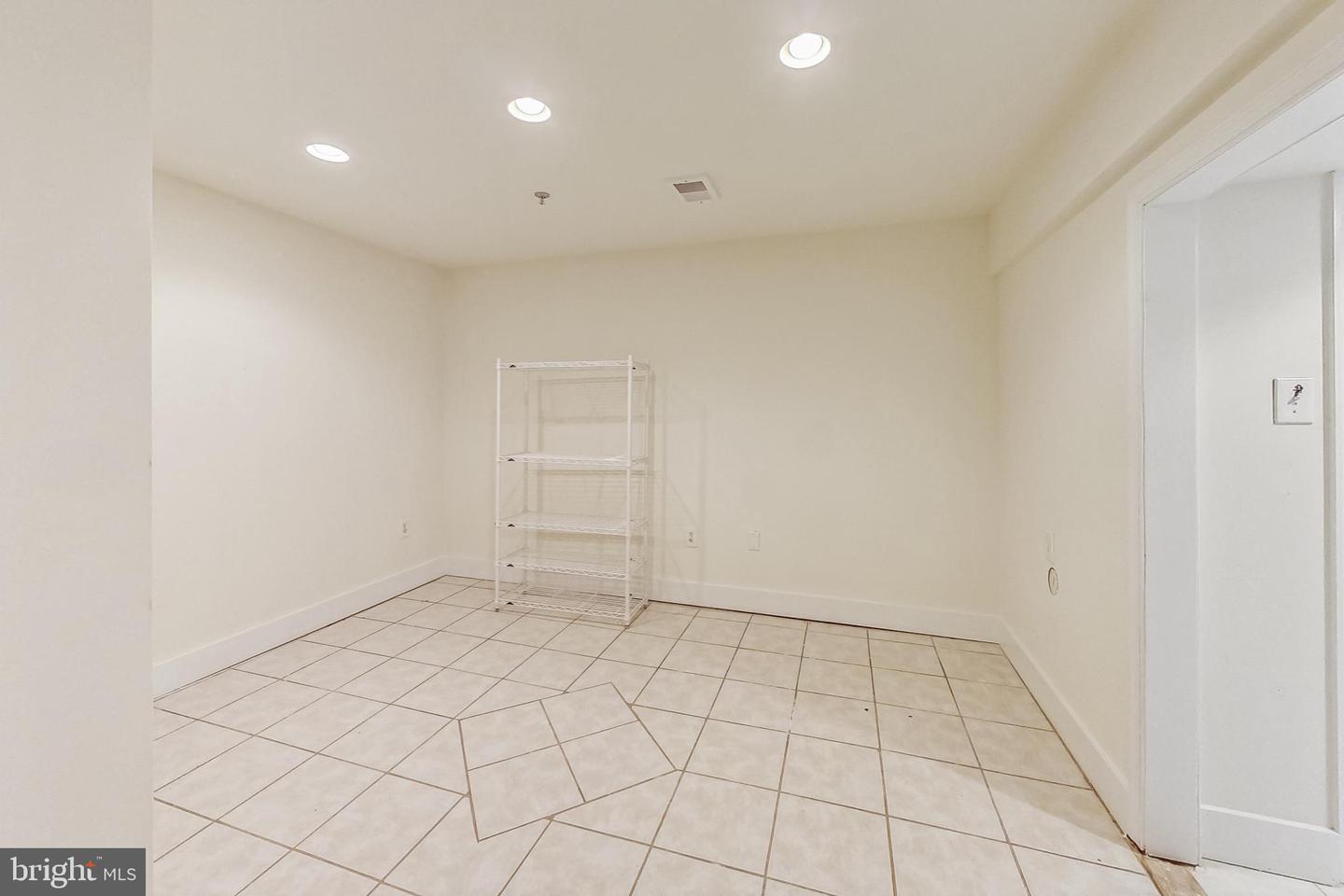 10204 Gary Rd
