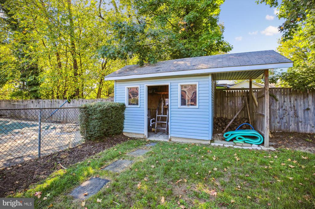13705 Frankfort Ct