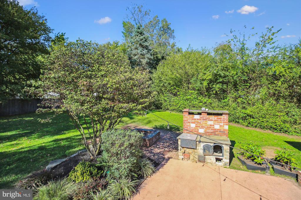 13705 Frankfort Ct