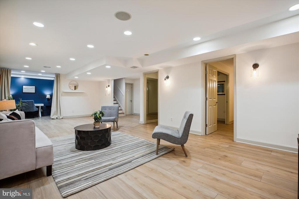 13705 Frankfort Ct