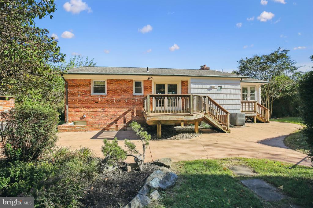 13705 Frankfort Ct