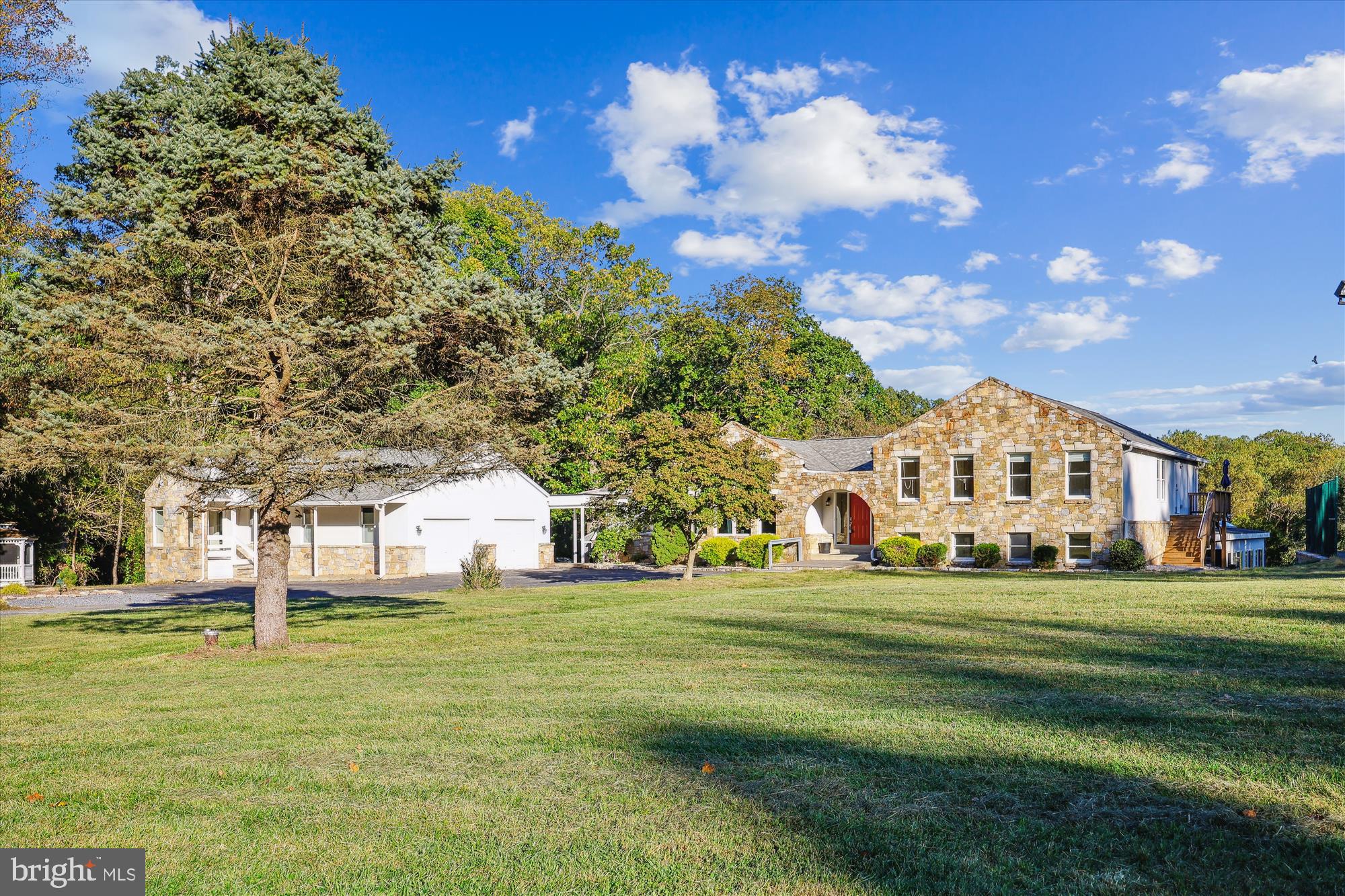 14001 Berryville Rd