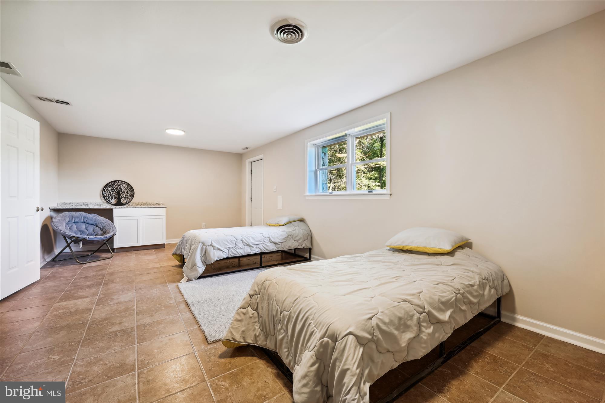 14001 Berryville Rd